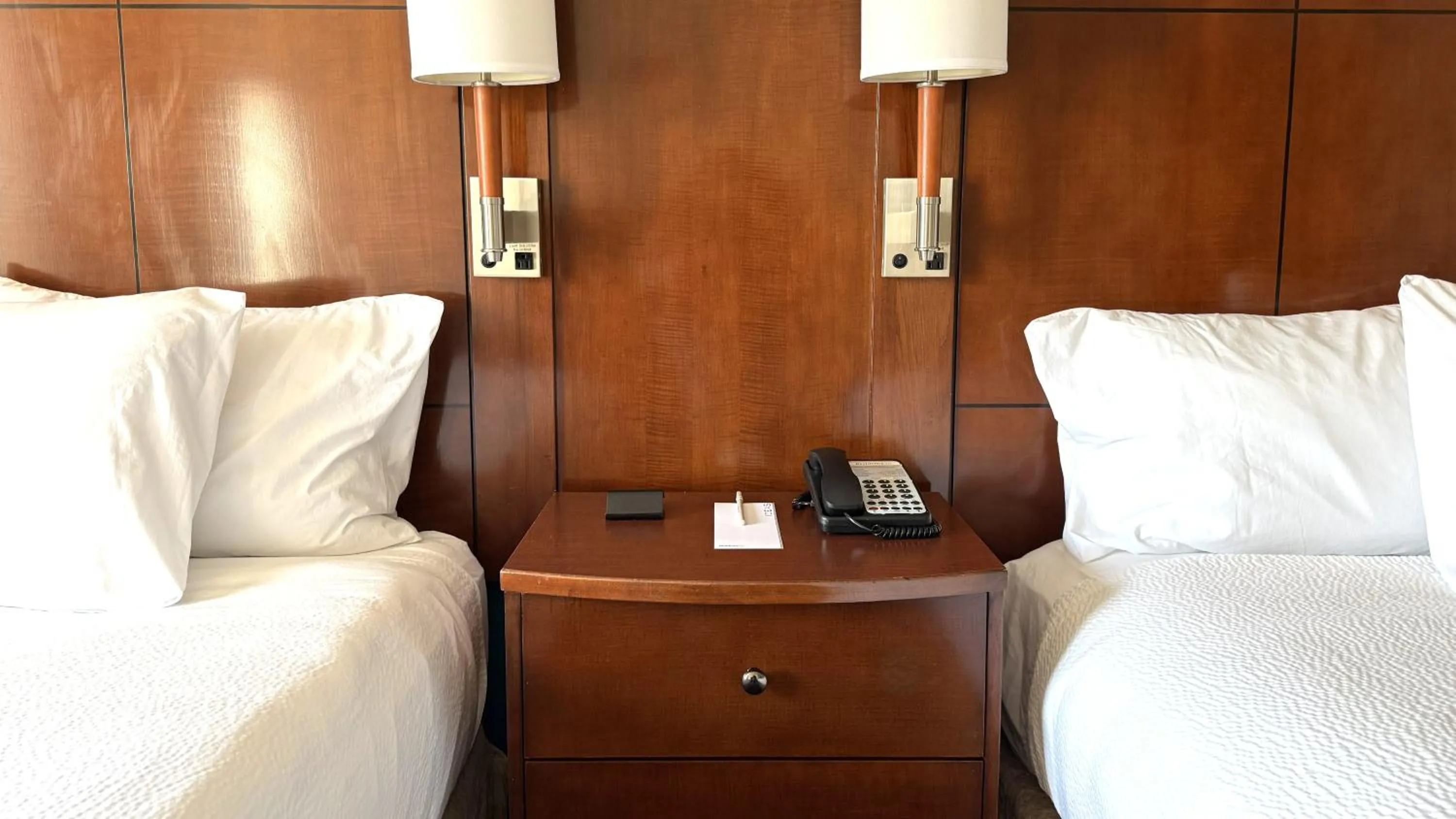 Bedroom, Bed in Residence Inn Kansas City Airport