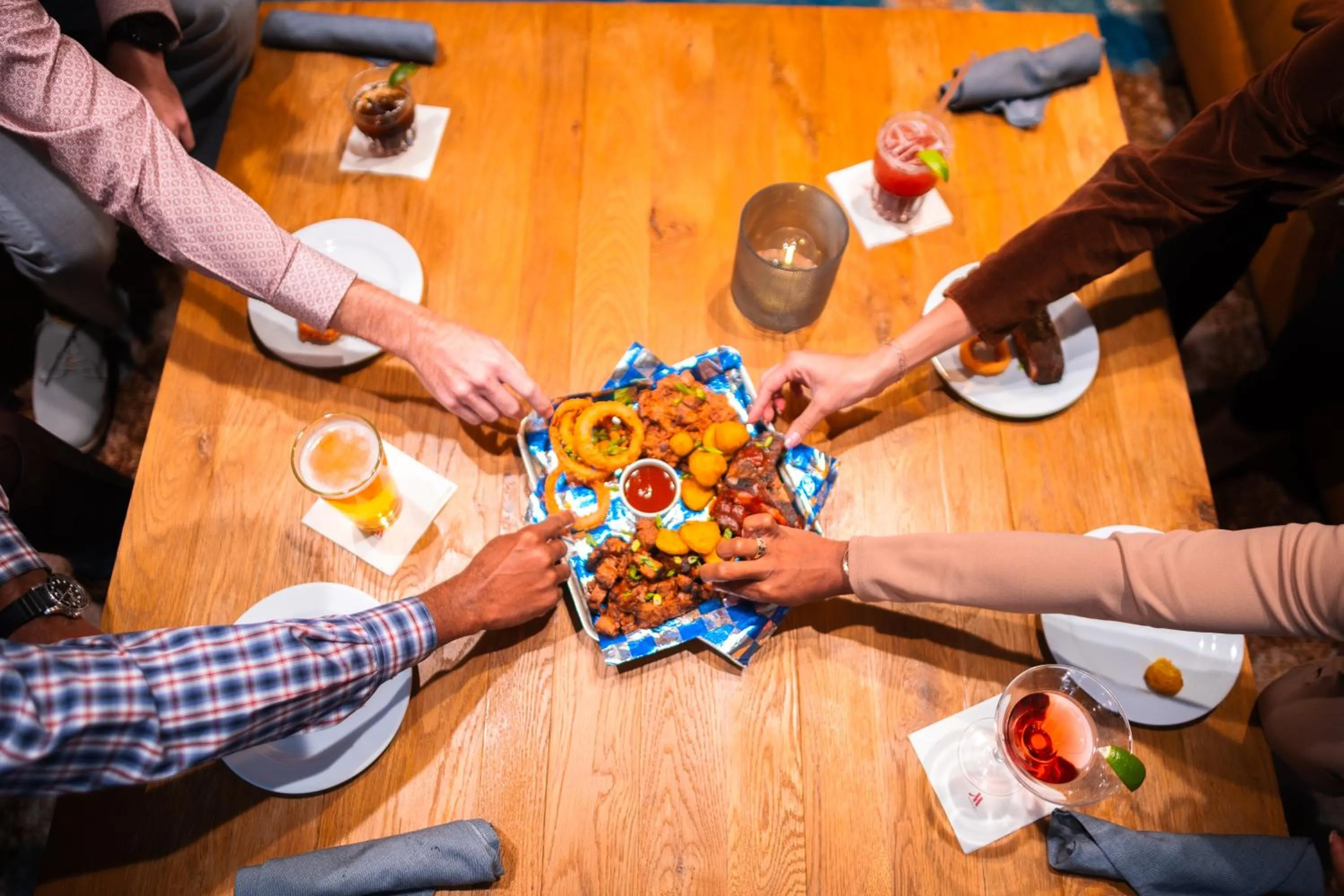 Restaurant/places to eat in Kansas City Marriott Downtown