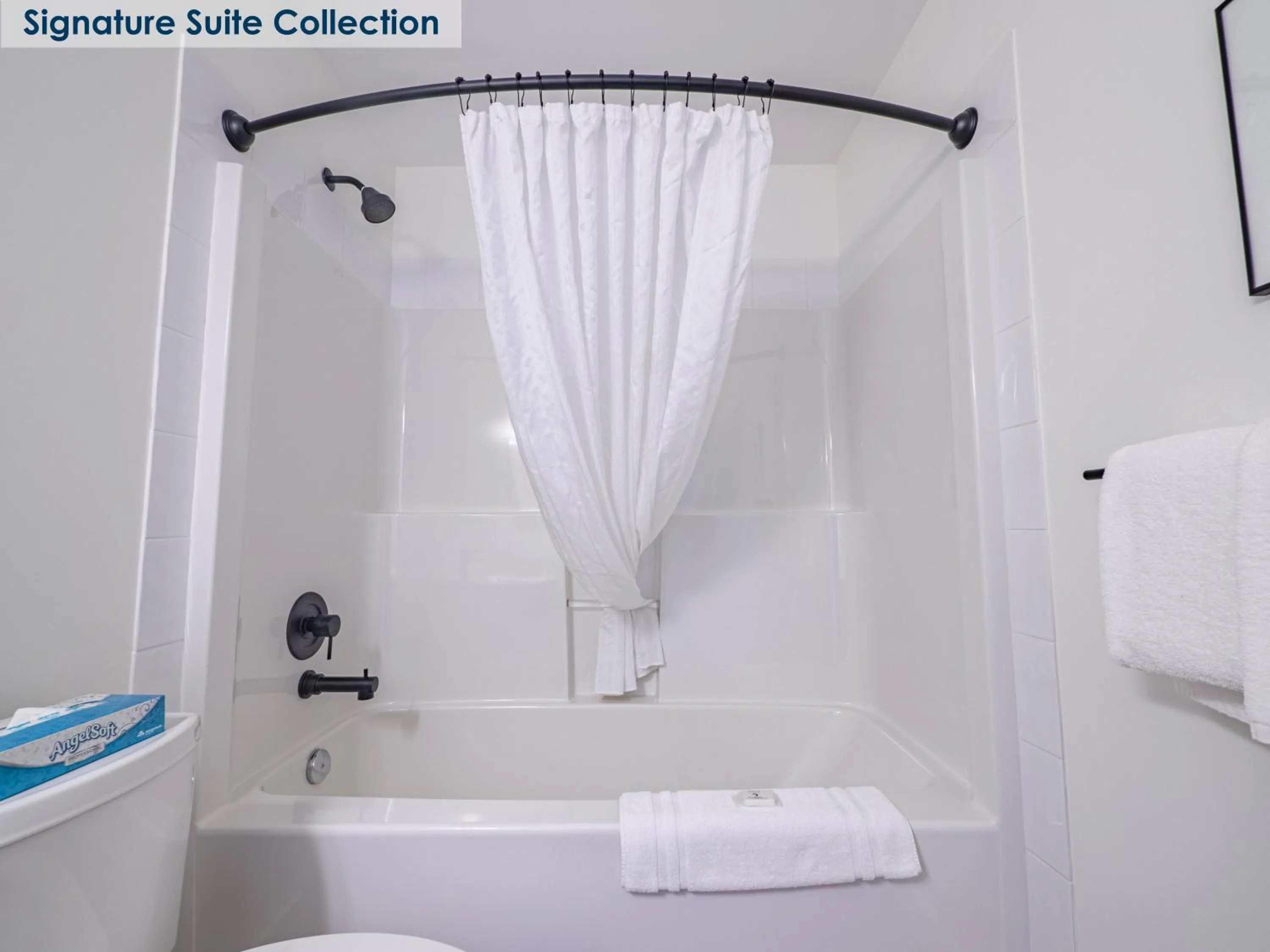 Bathroom in Waters Edge Shoreside Suites