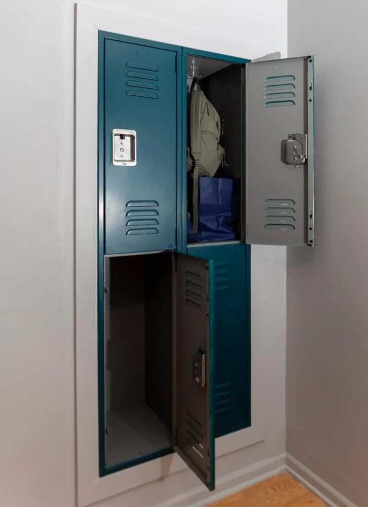 Chicago Parthenon Hostel