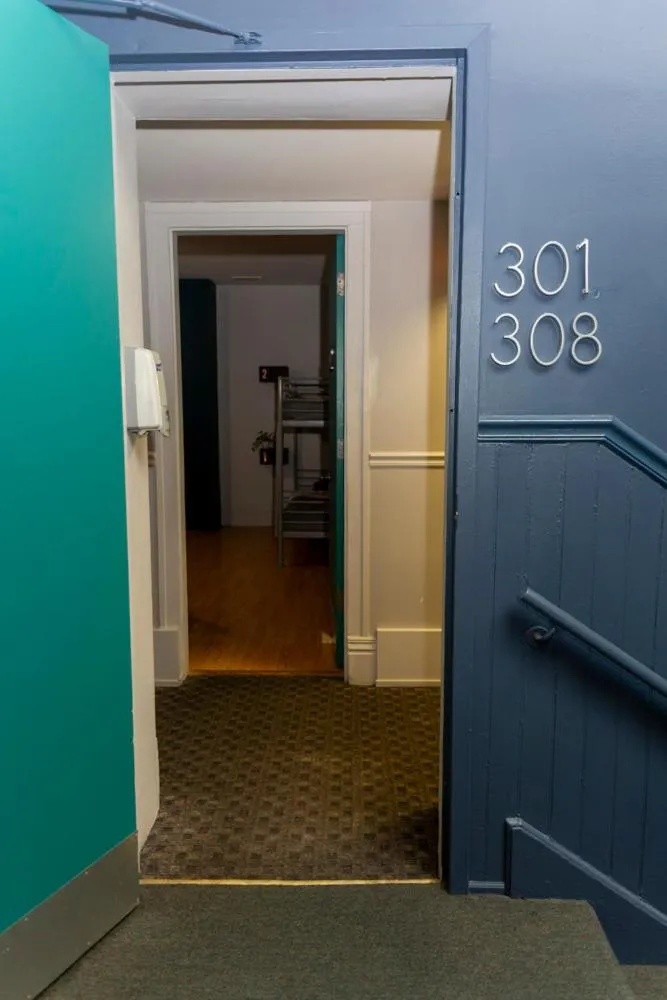 Property building in Chicago Parthenon Hostel