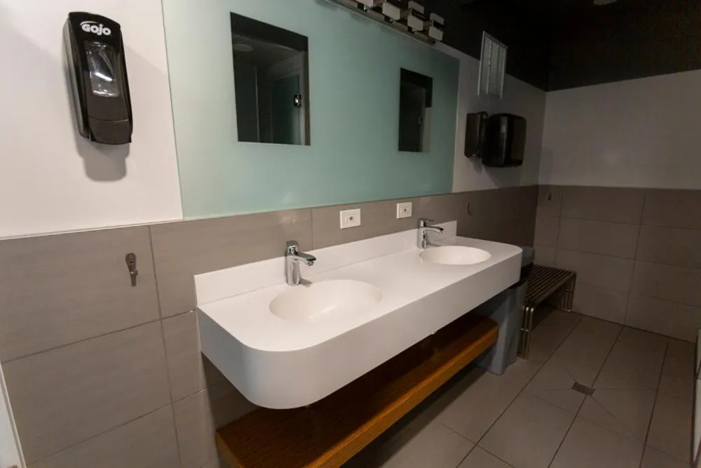 Chicago Parthenon Hostel