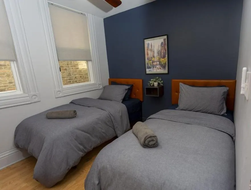 Bed in Chicago Parthenon Hostel