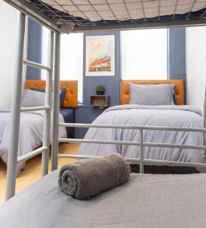 Bed in Chicago Parthenon Hostel