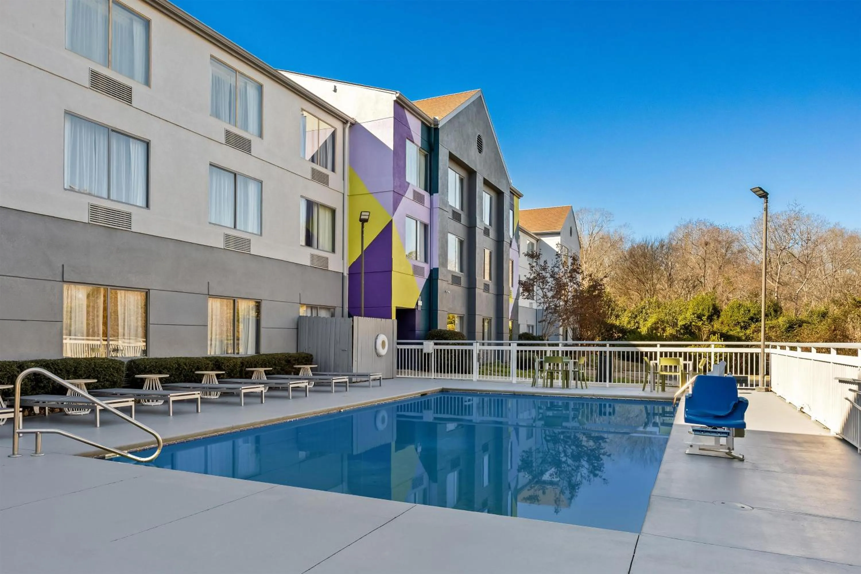 Pool view in Spark by Hilton Macon North