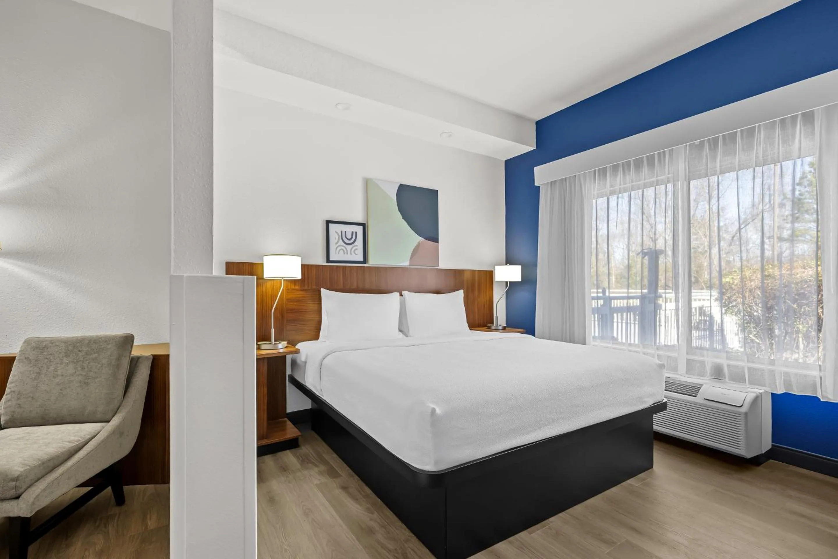 Bedroom, Bed in Spark by Hilton Macon North