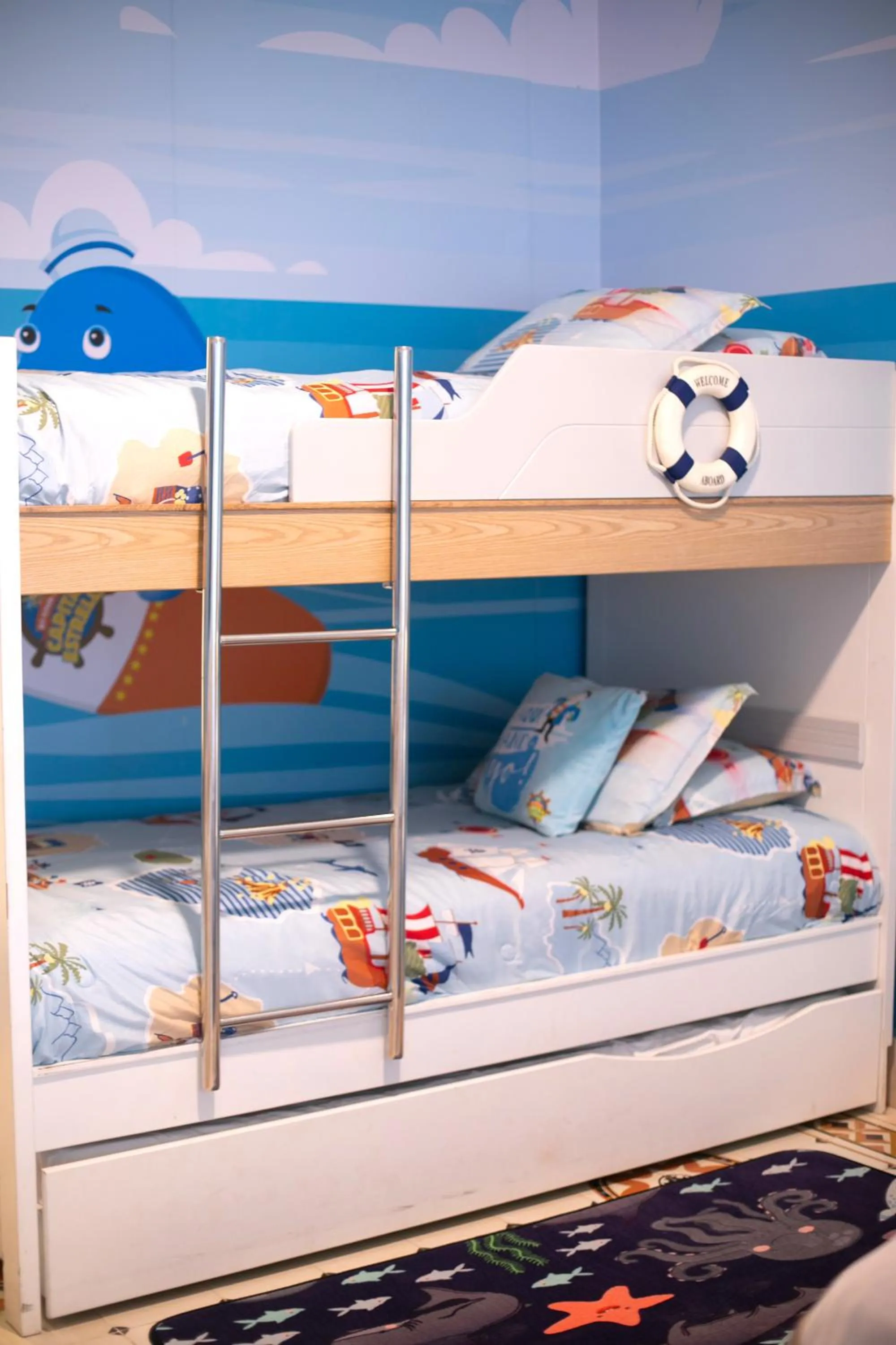 bunk bed, Bed in Hotel Las Americas Casa de Playa