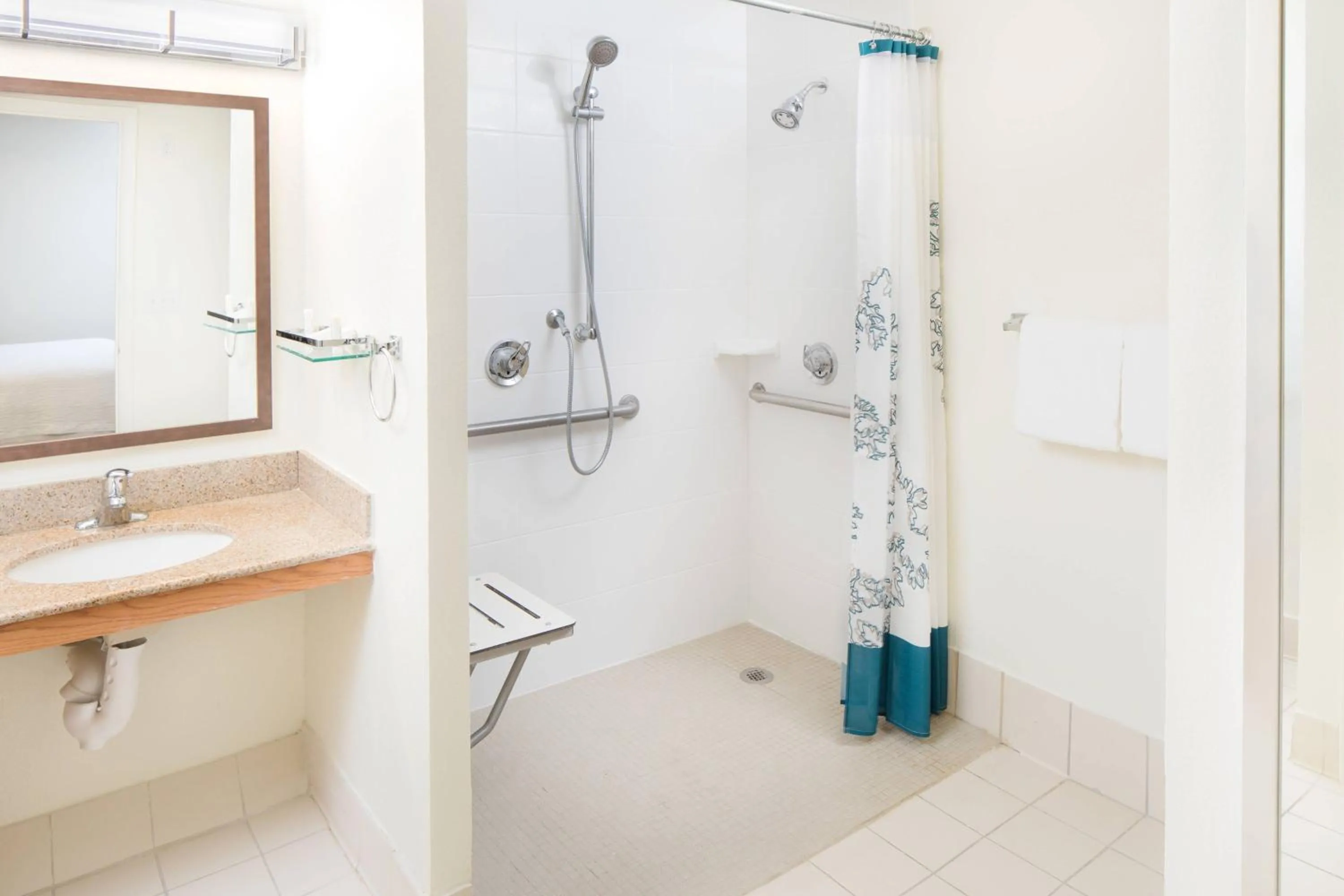 Bathroom in Residence Inn Orlando Altamonte Springs / Maitland