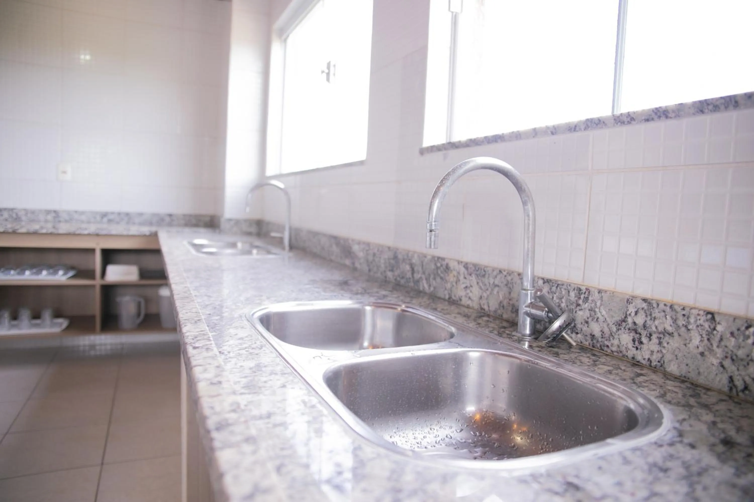 kitchen in Lorenza by Paramar