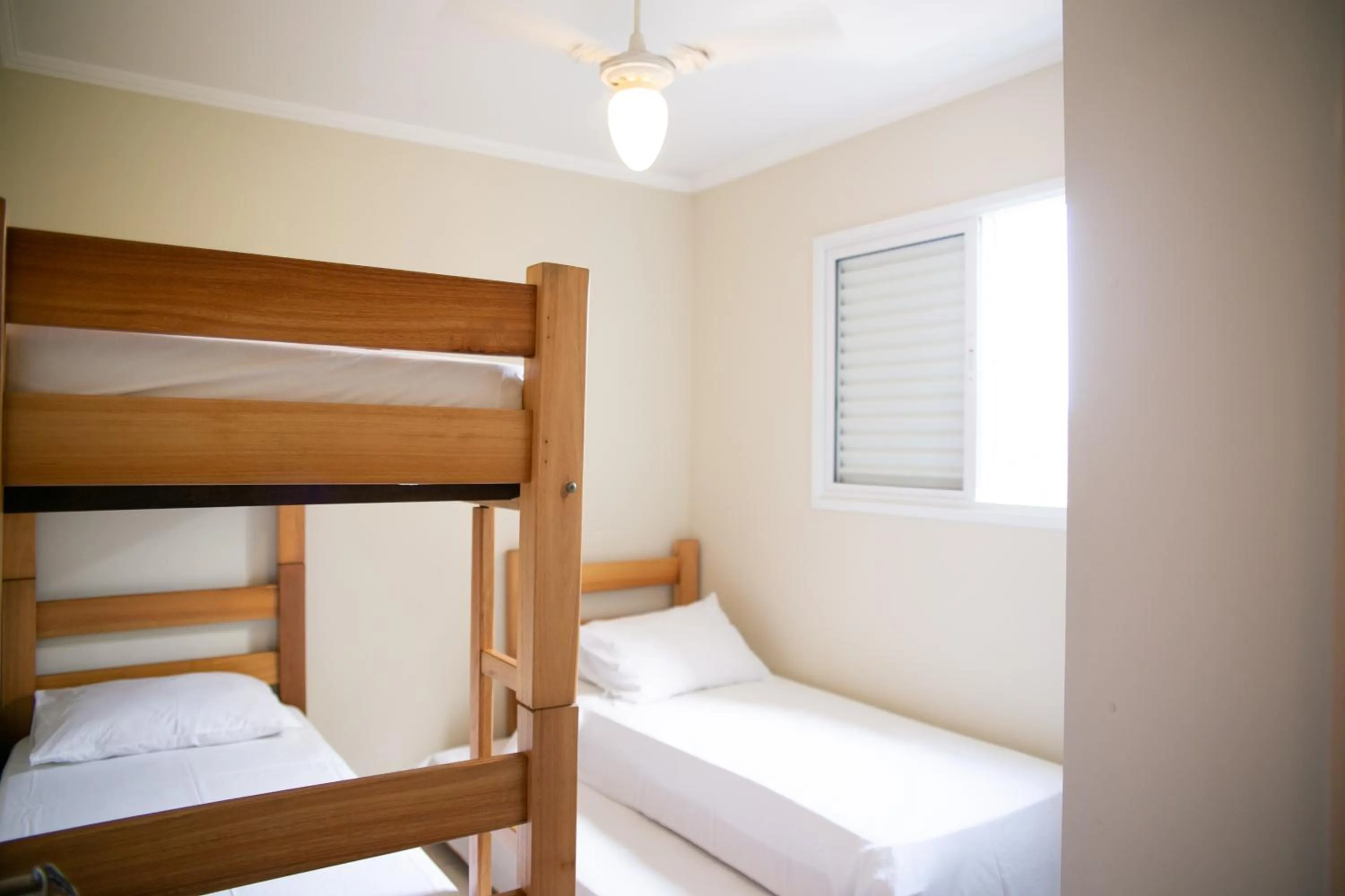 Bedroom in Lorenza by Paramar