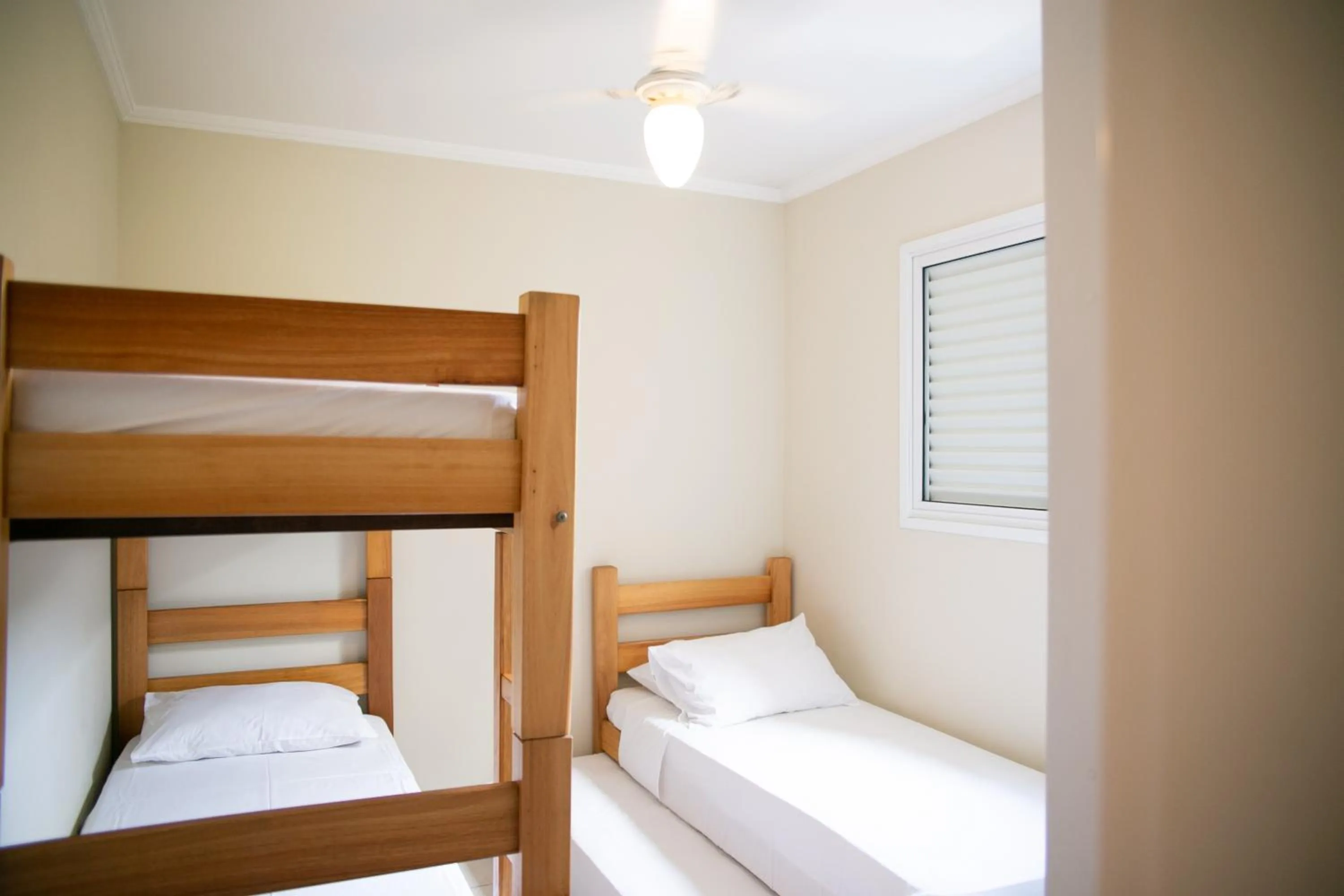 Bedroom in Lorenza by Paramar