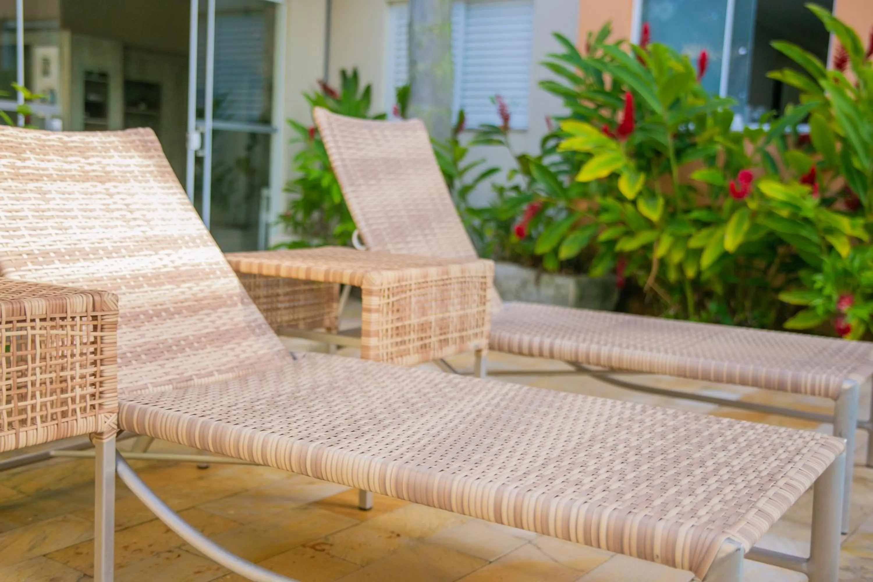 sunbed in Lorenza by Paramar