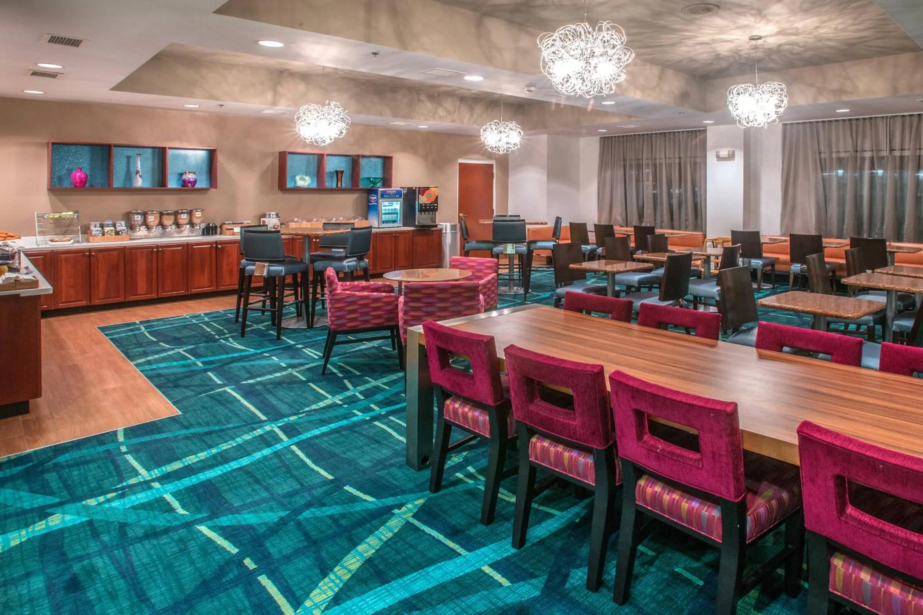 Restaurant/places to eat in SpringHill Suites by Marriott Orlando North-Sanford