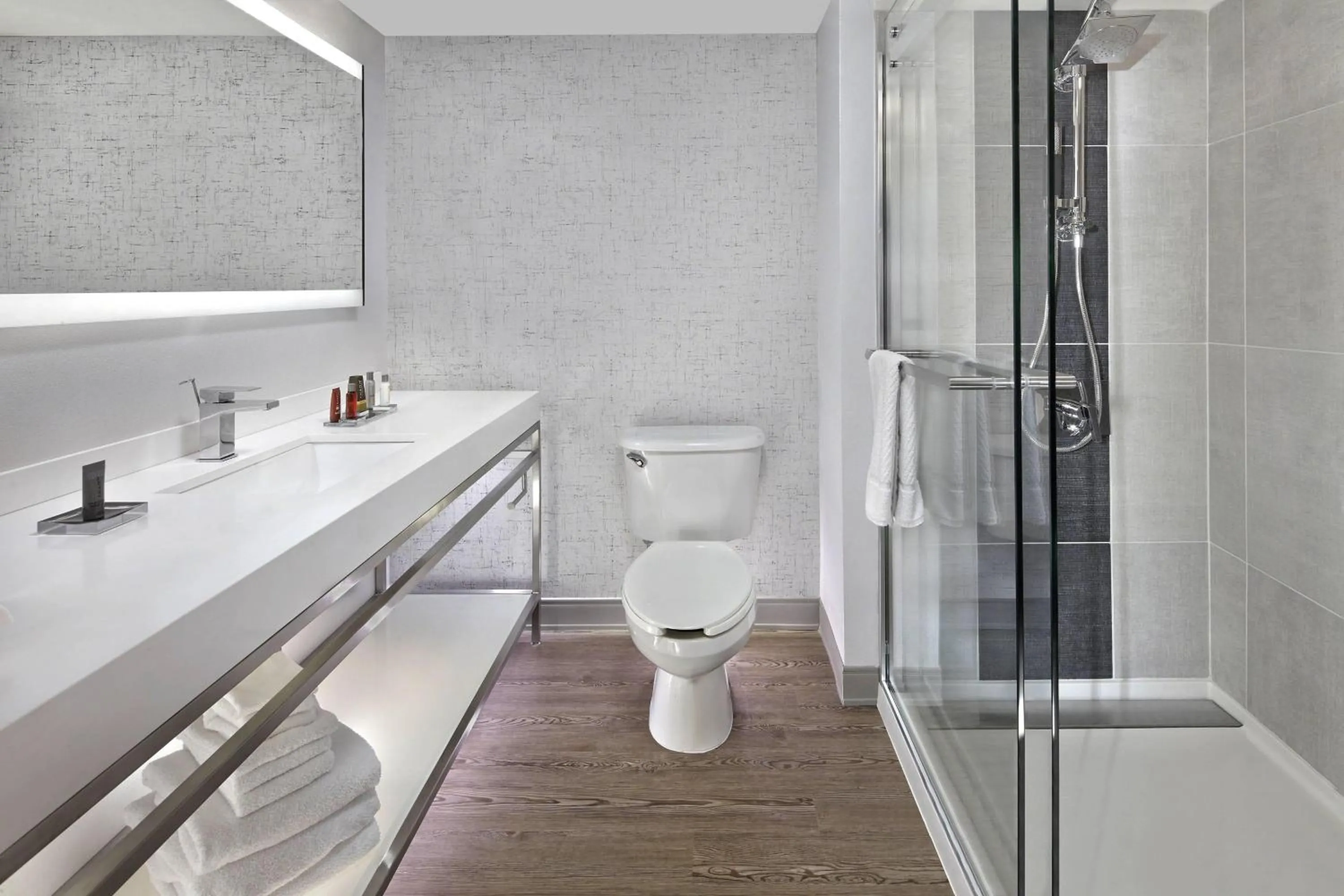 Bathroom in Orlando Marriott Lake Mary