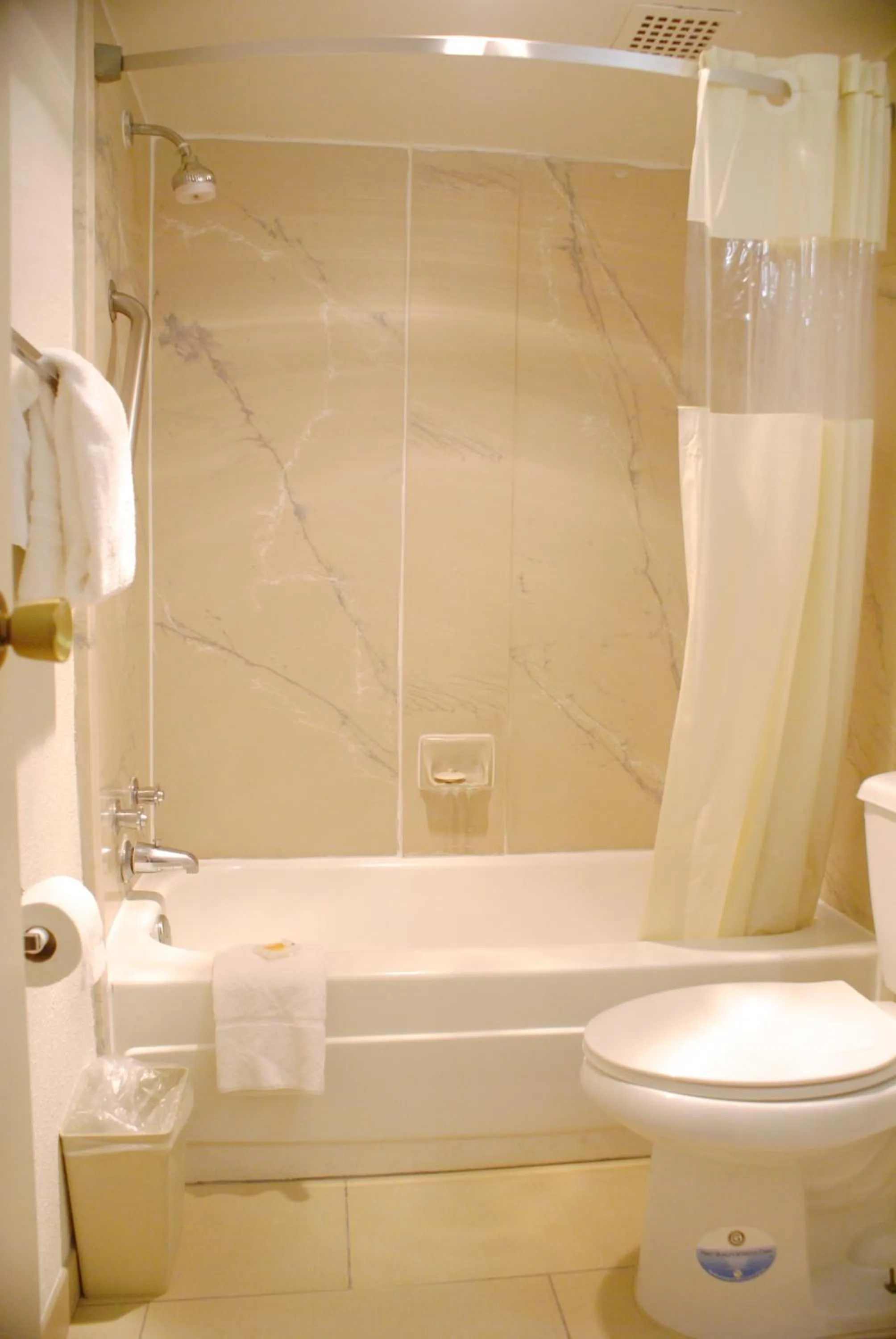 Bathroom in Days Inn by Wyndham Arlington Pentagon