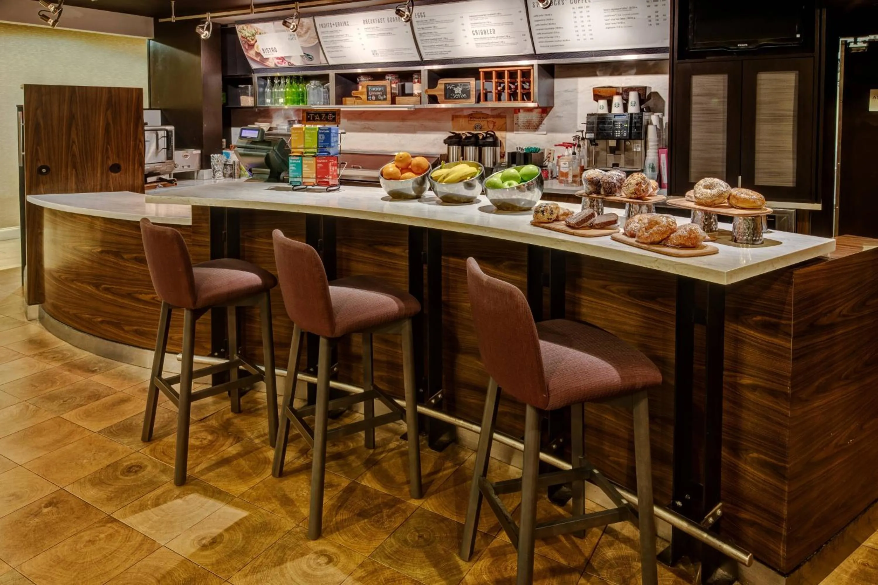 Restaurant/places to eat in Courtyard Memphis Germantown