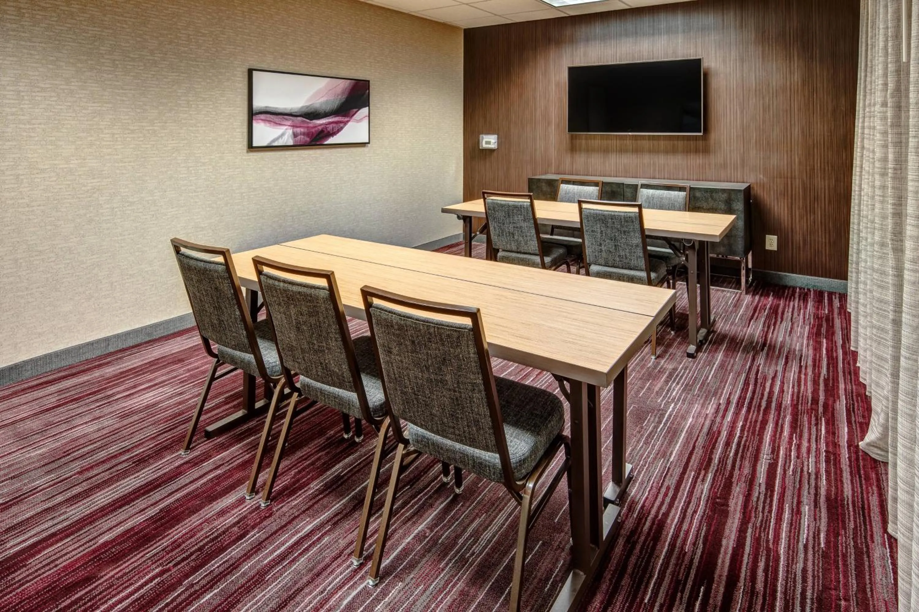 Meeting/conference room in Courtyard Memphis Germantown