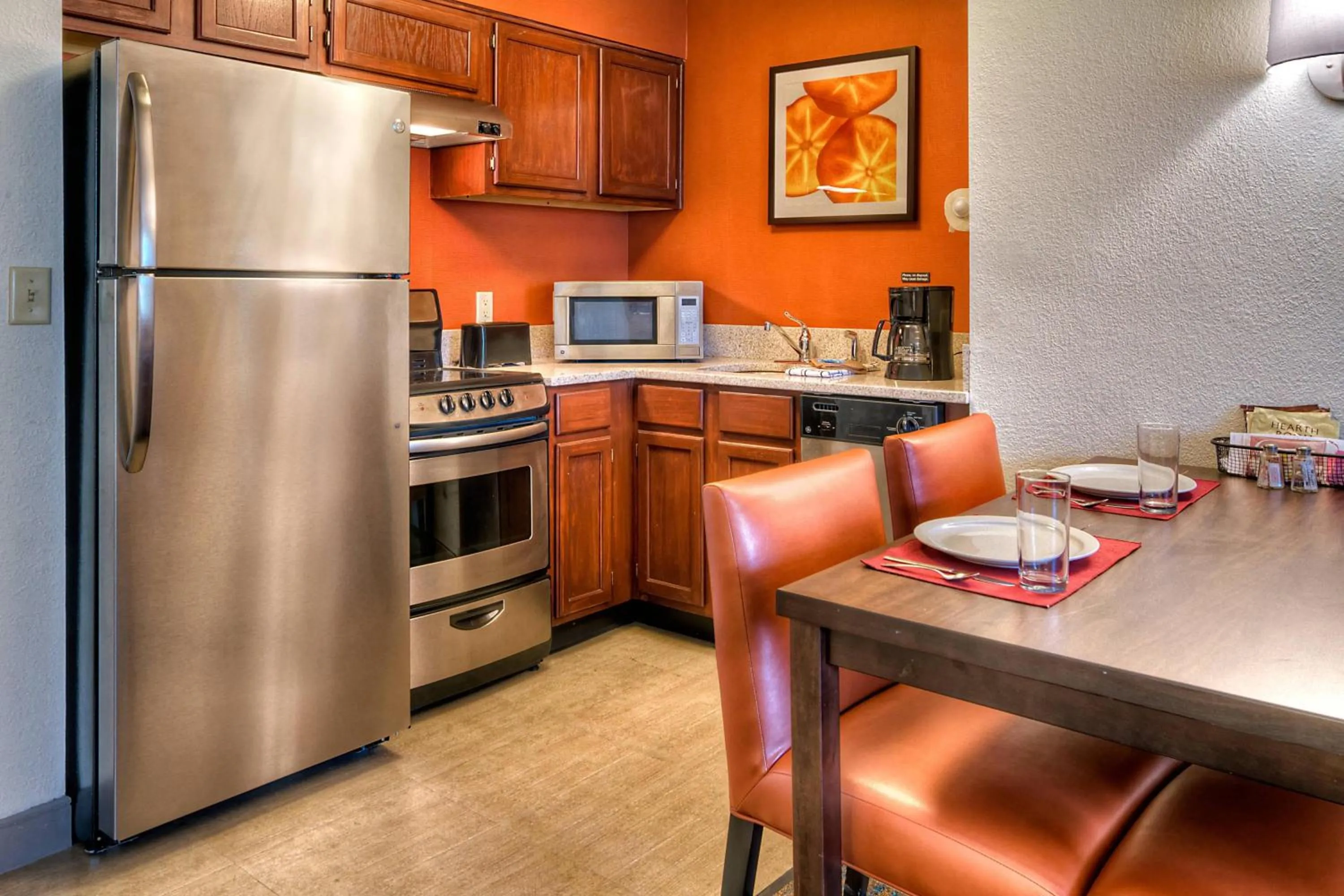 Kitchen or kitchenette in Residence Inn Memphis Germantown
