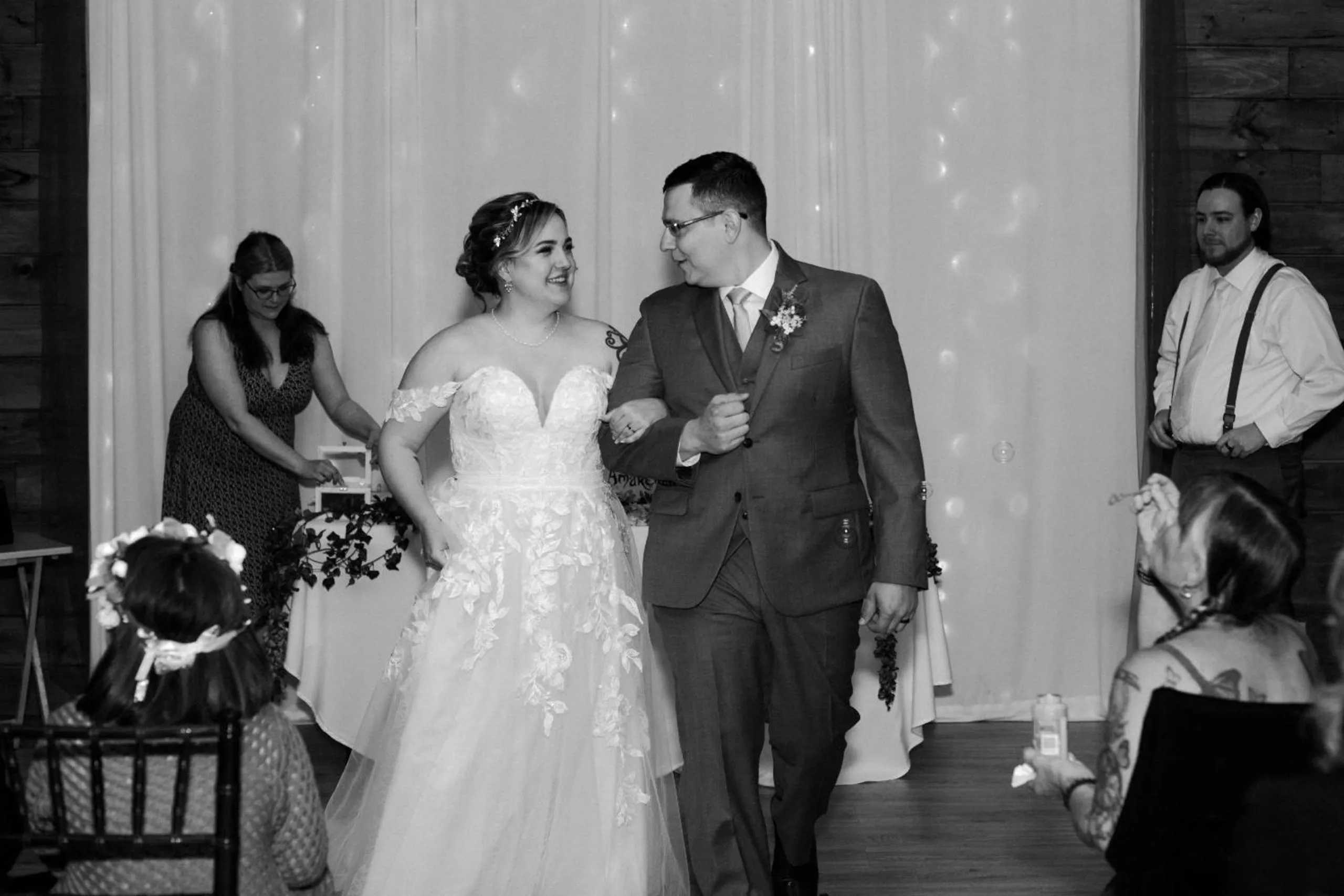 wedding in Dominion Hill Country Inn