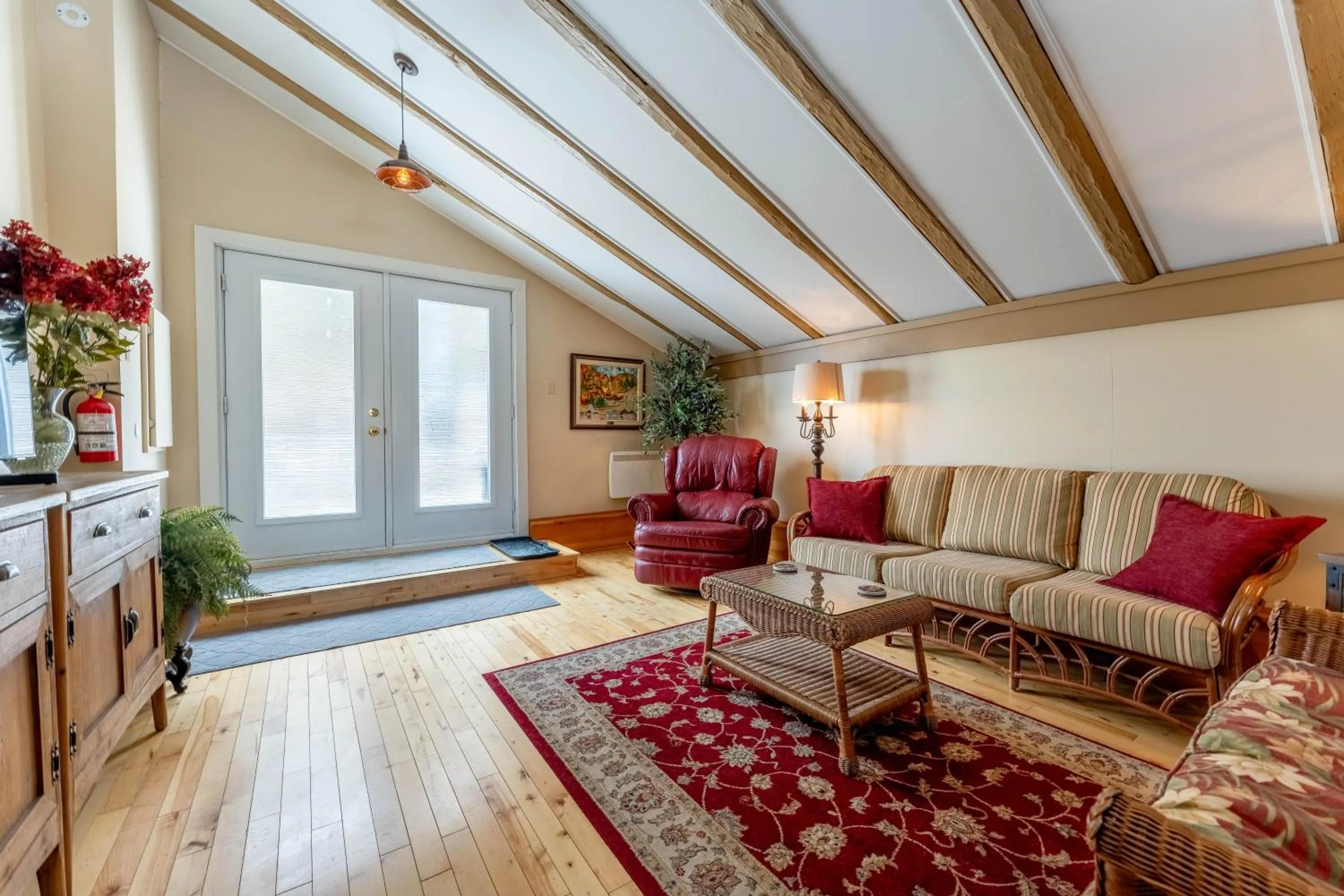 Facade/entrance in Dominion Hill Country Inn