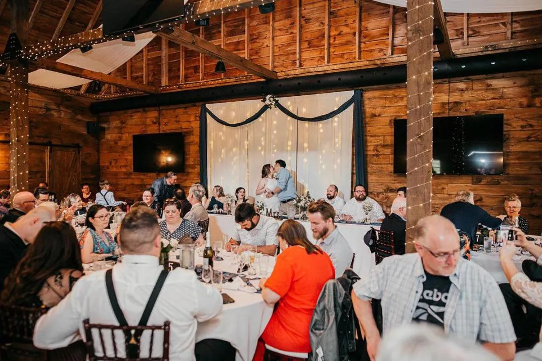 wedding in Dominion Hill Country Inn