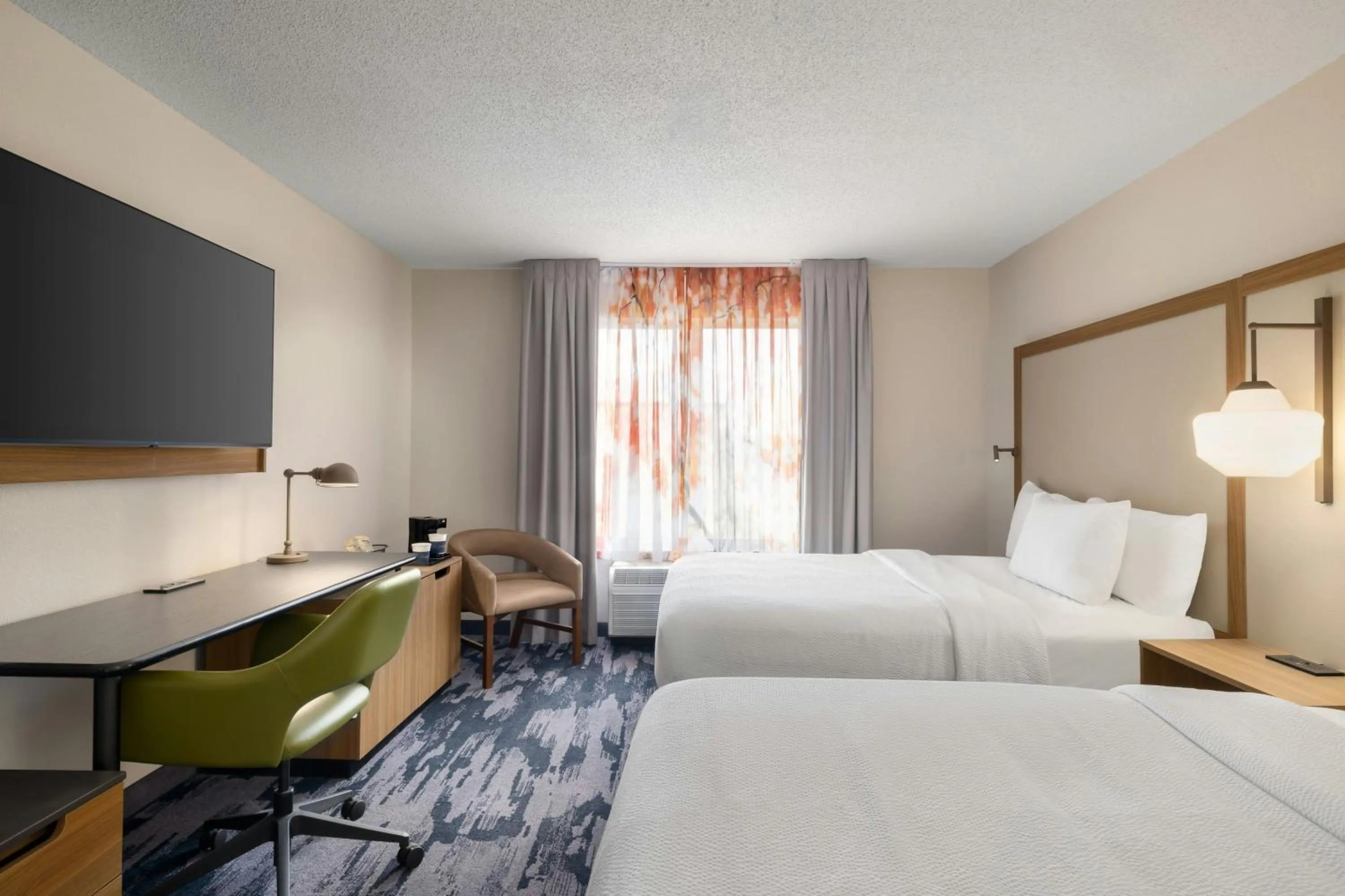 Photo of the whole room, Bed in Fairfield Inn & Suites Memphis Olive Branch