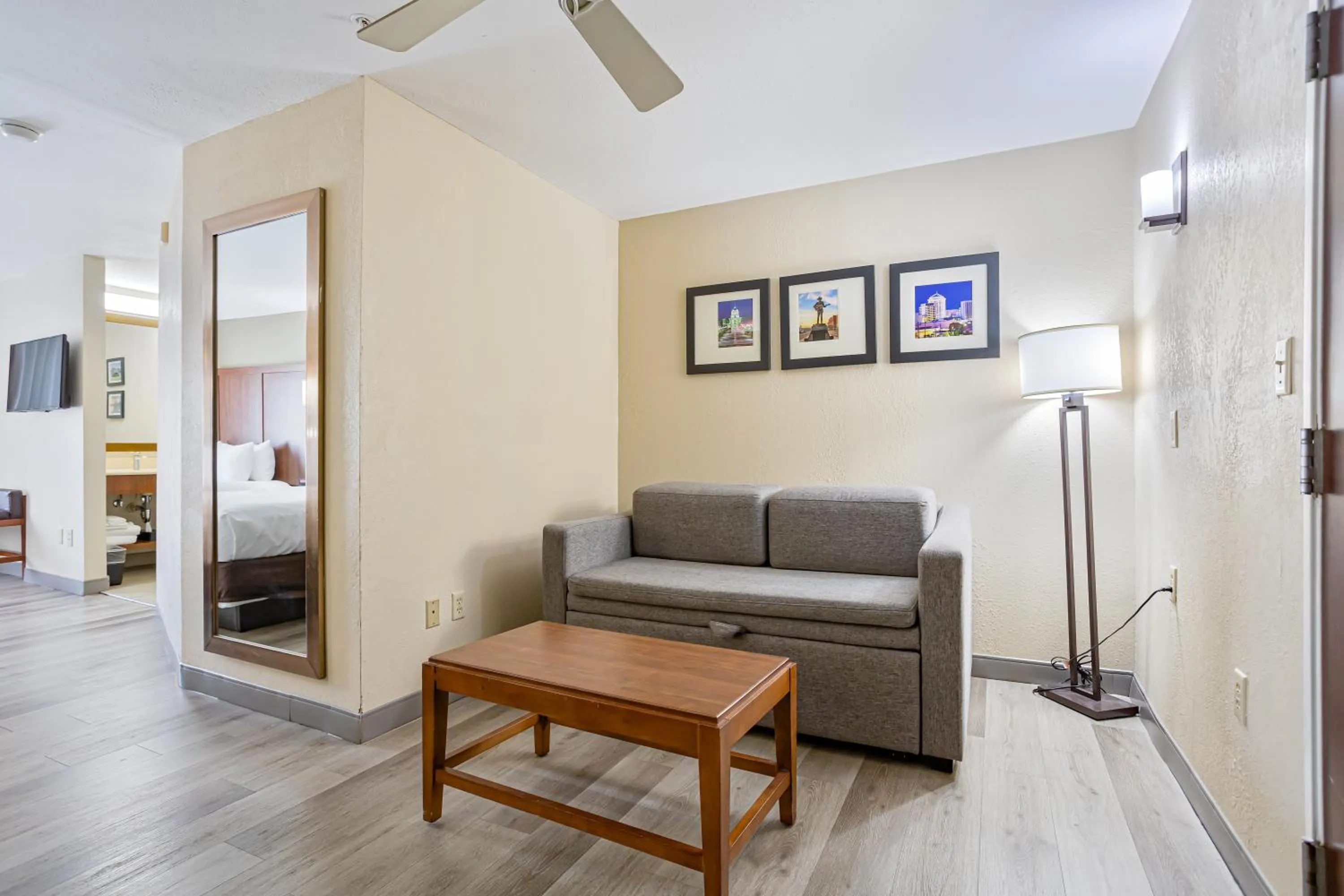 Comfort Inn & Suites Montgomery East Carmichael Rd