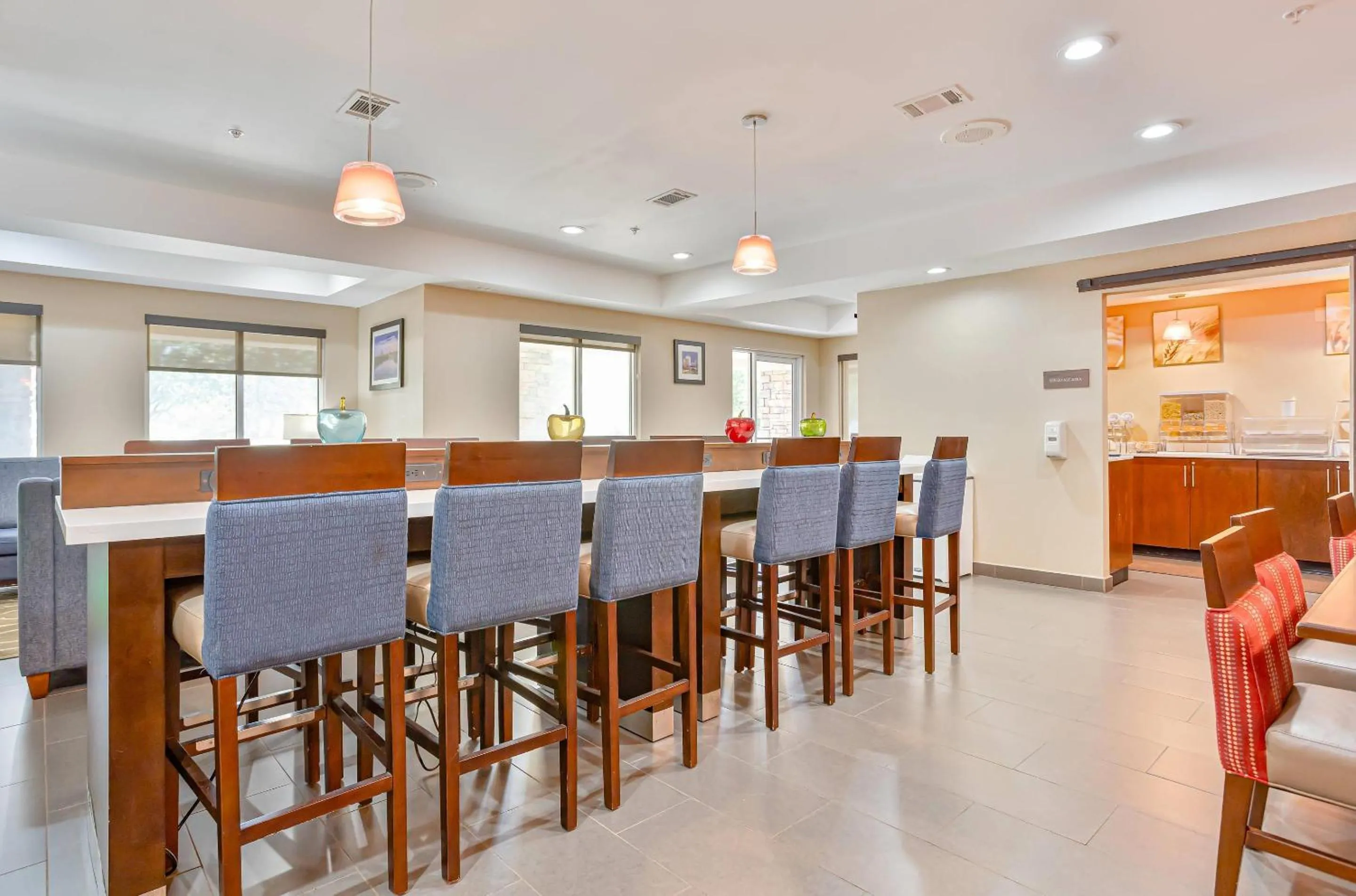 Breakfast in Comfort Inn & Suites Montgomery East Carmichael Rd