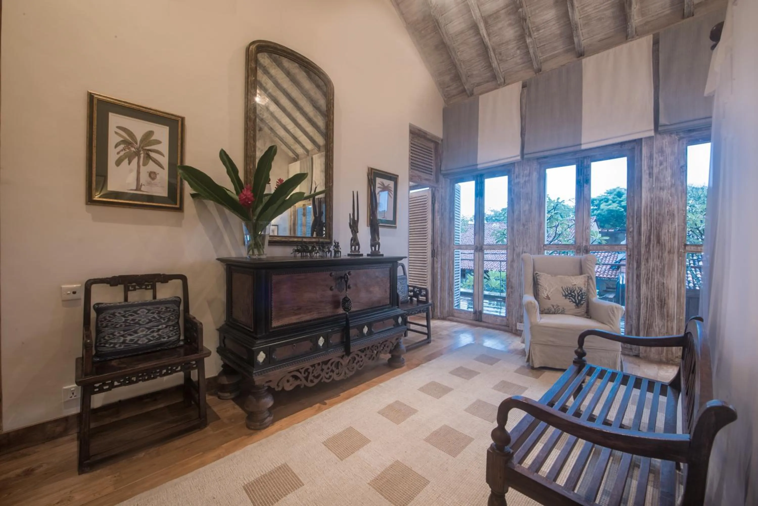 Seating area in 20 Middle Street