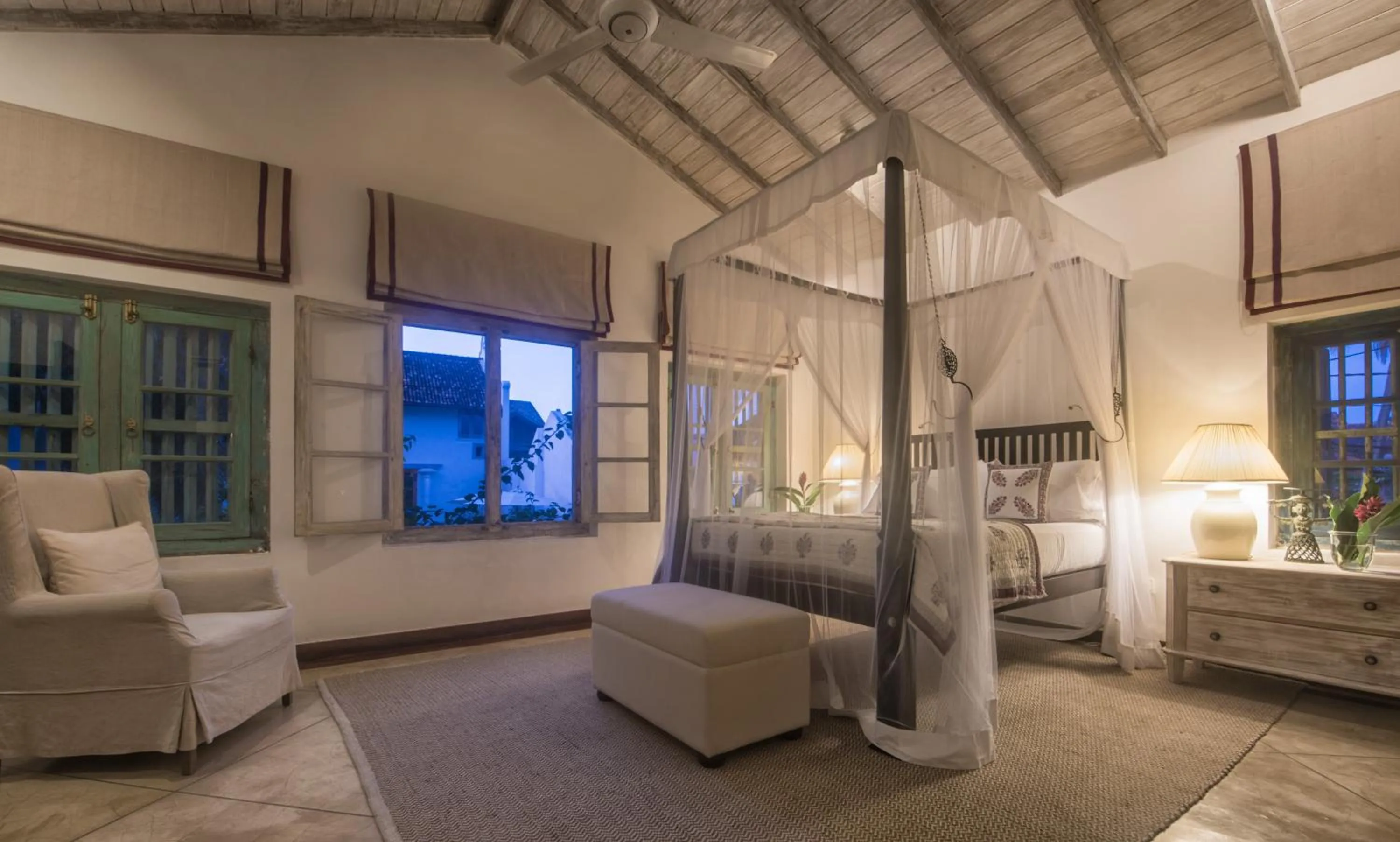 Photo of the whole room in 20 Middle Street