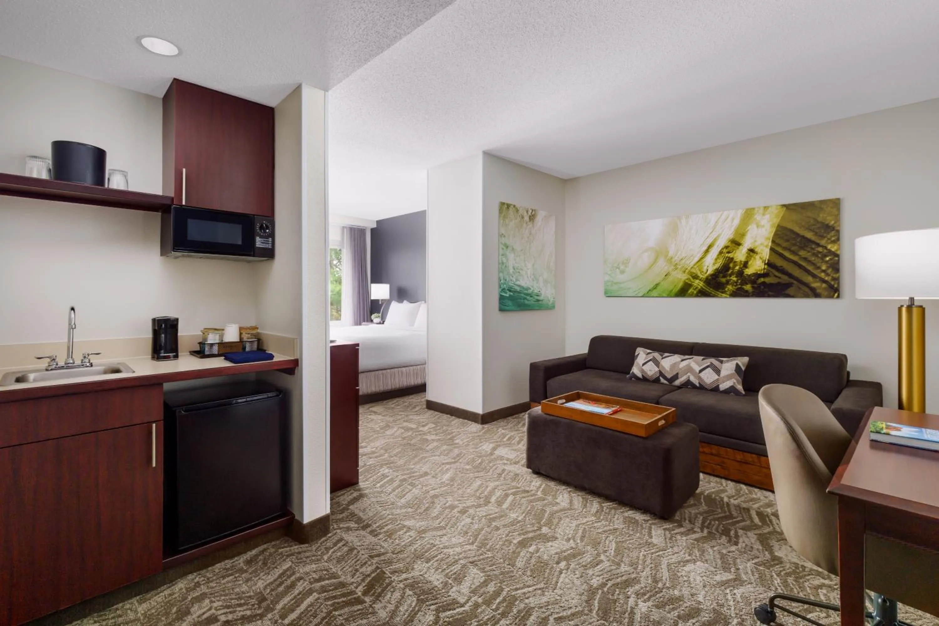 Kitchen or kitchenette in SpringHill Suites Manchester-Boston Regional Airport