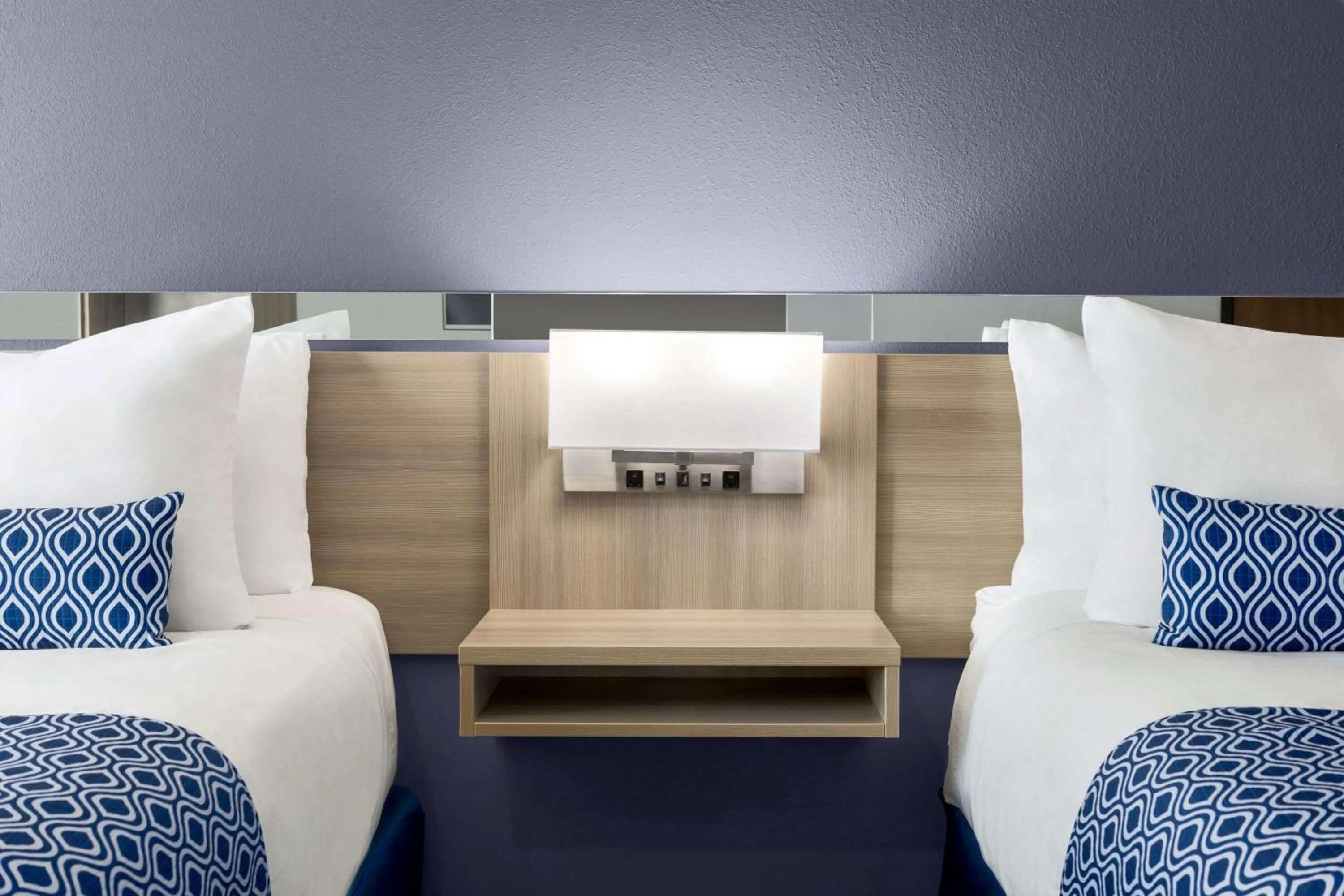 Photo of the whole room, Bed in Microtel Inn & Suites Lincoln