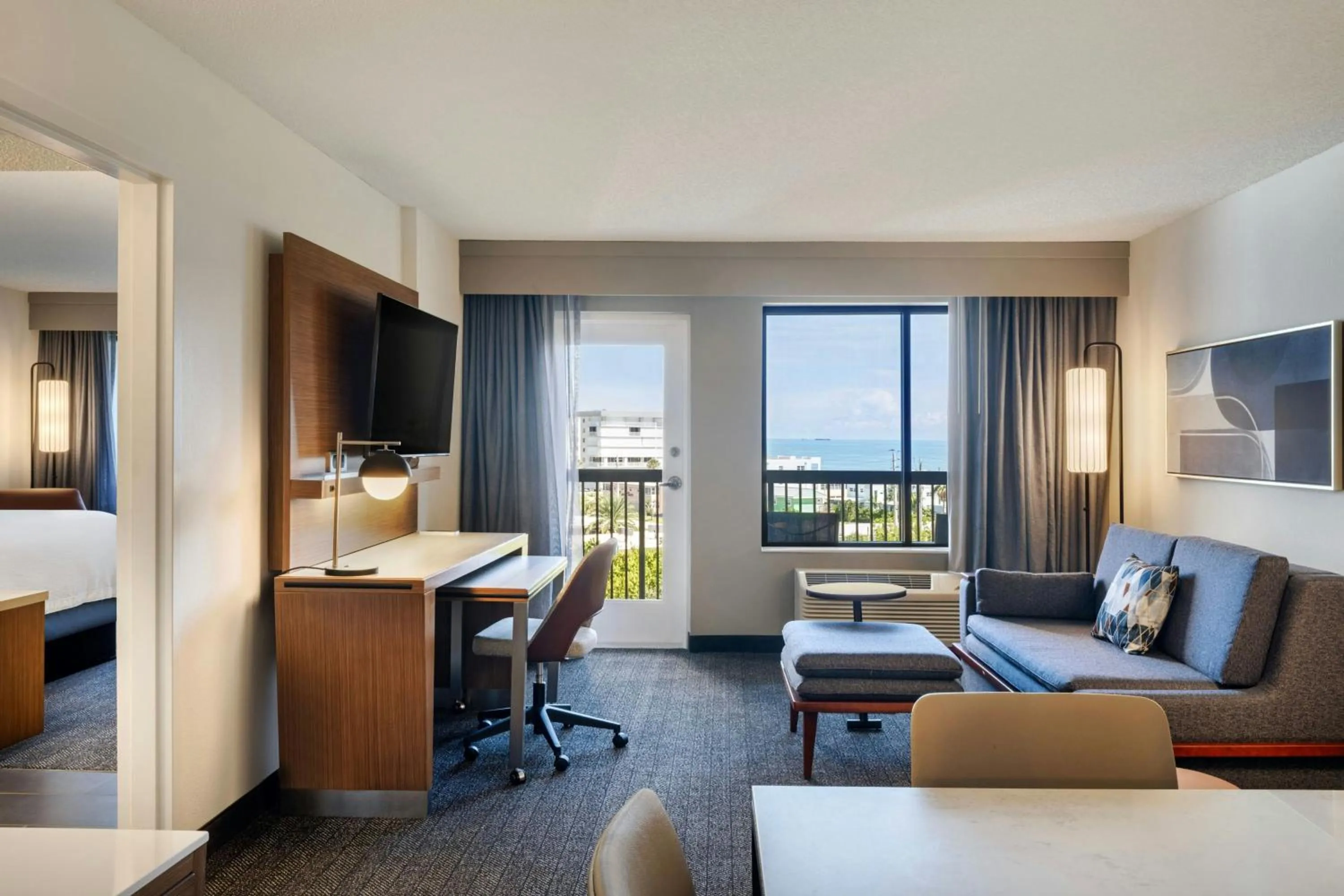 Photo of the whole room, Bed in Courtyard by Marriott Cocoa Beach Cape Canaveral