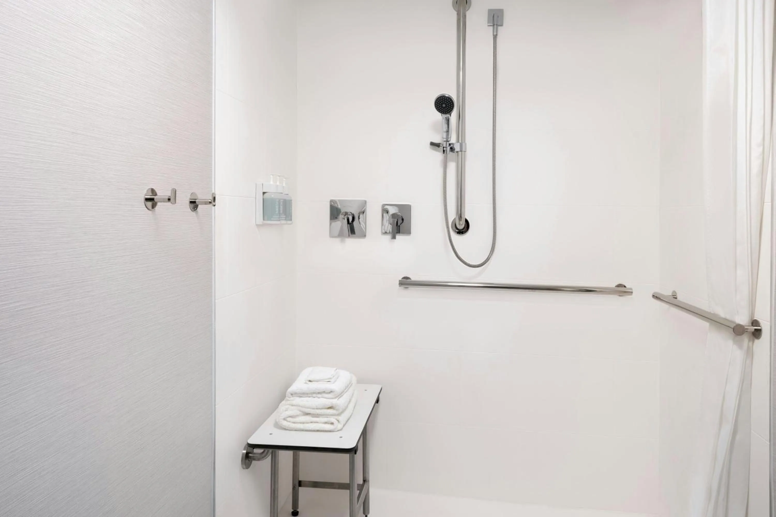 Bathroom in Courtyard by Marriott Cocoa Beach Cape Canaveral