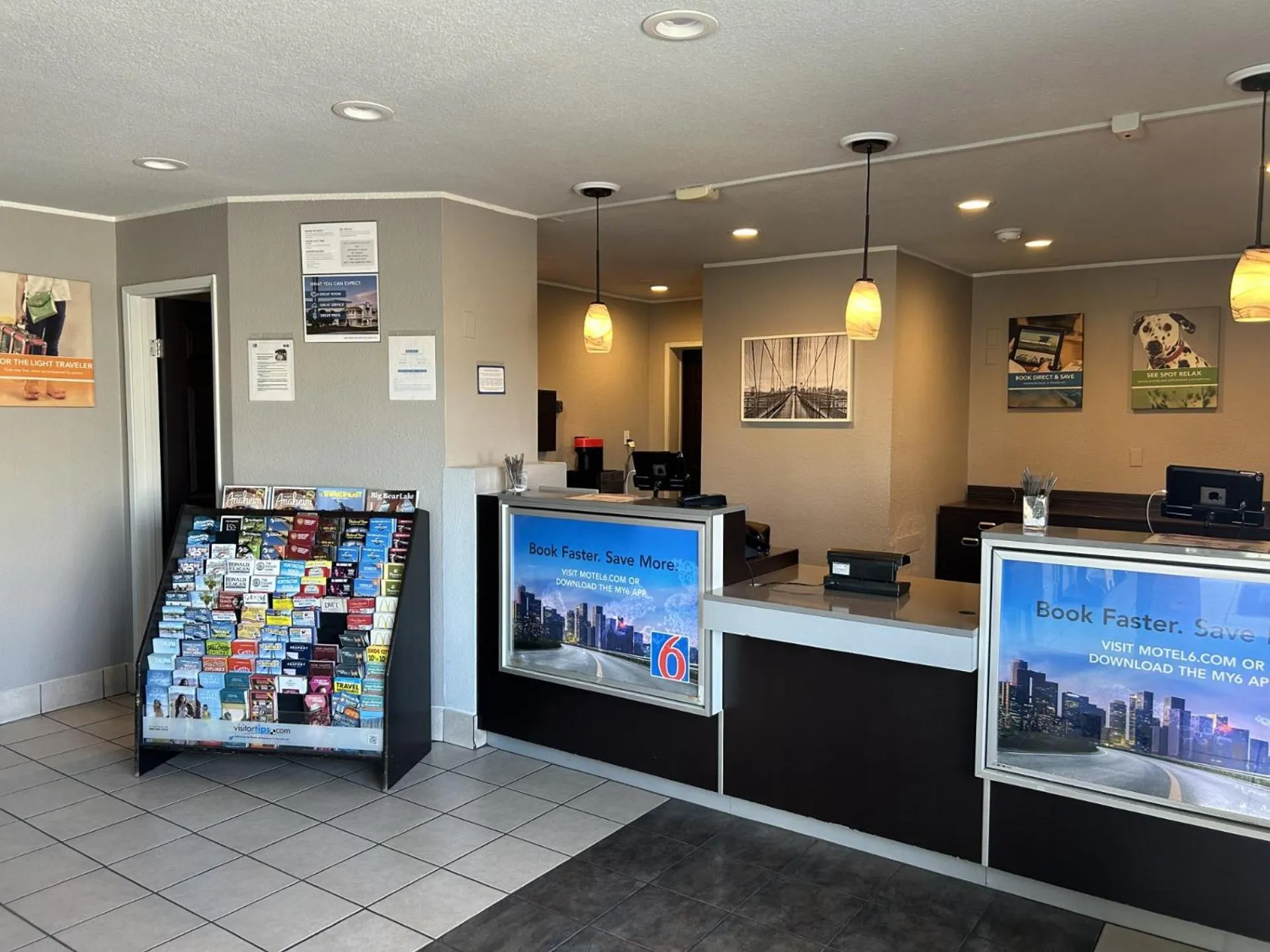Lobby or reception in Motel 6-Stanton, CA- Anaheim West