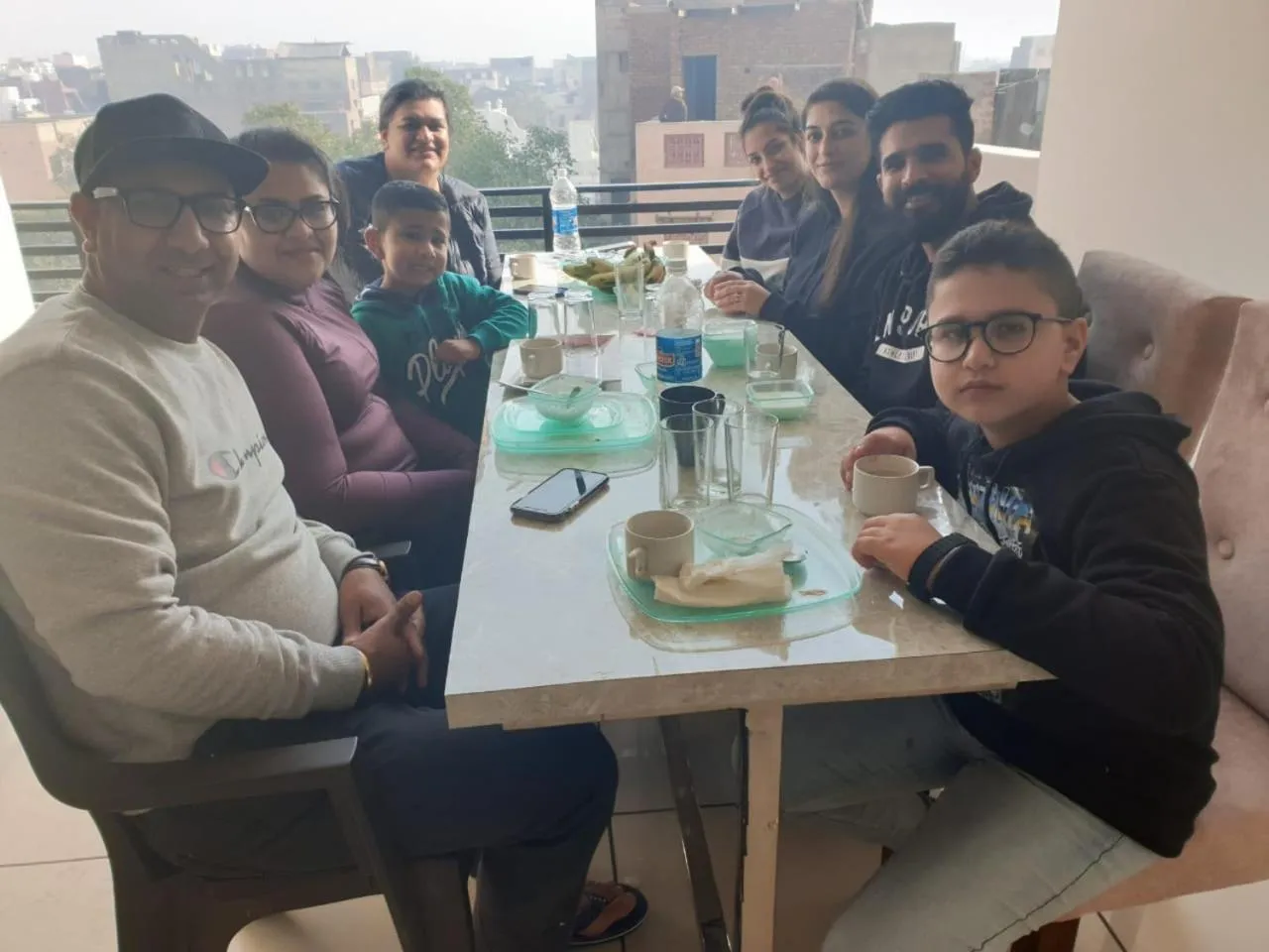 Restaurant/places to eat in Hotel Malhotra inn 50 Meter from Golden Temple