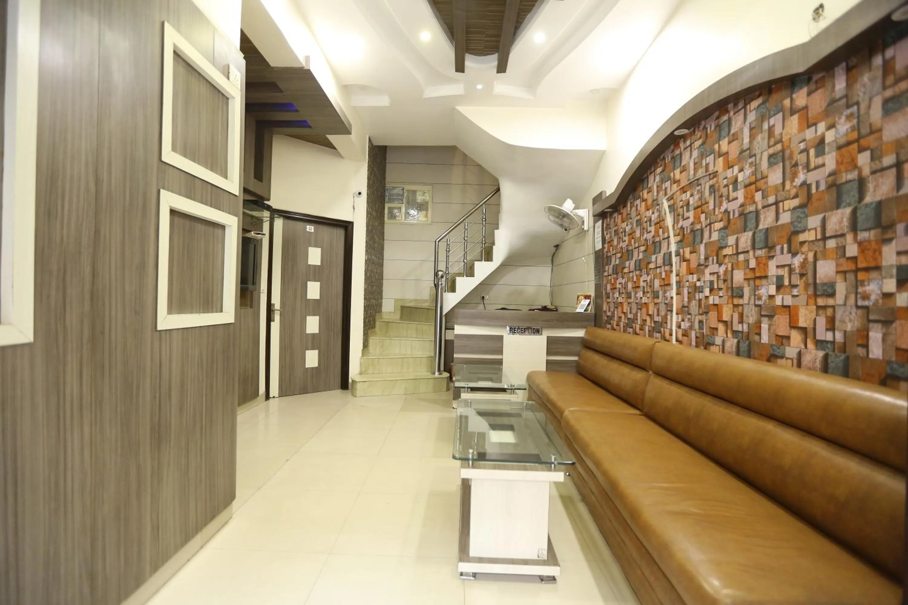 Lobby or reception in Hotel Malhotra inn 50 Meter from Golden Temple