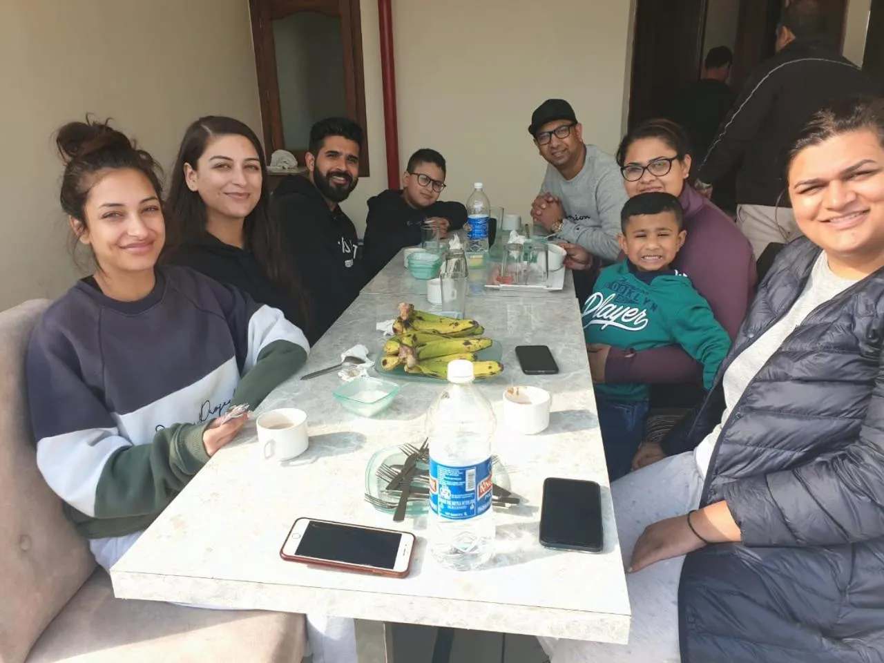 Restaurant/places to eat in Hotel Malhotra inn 50 Meter from Golden Temple