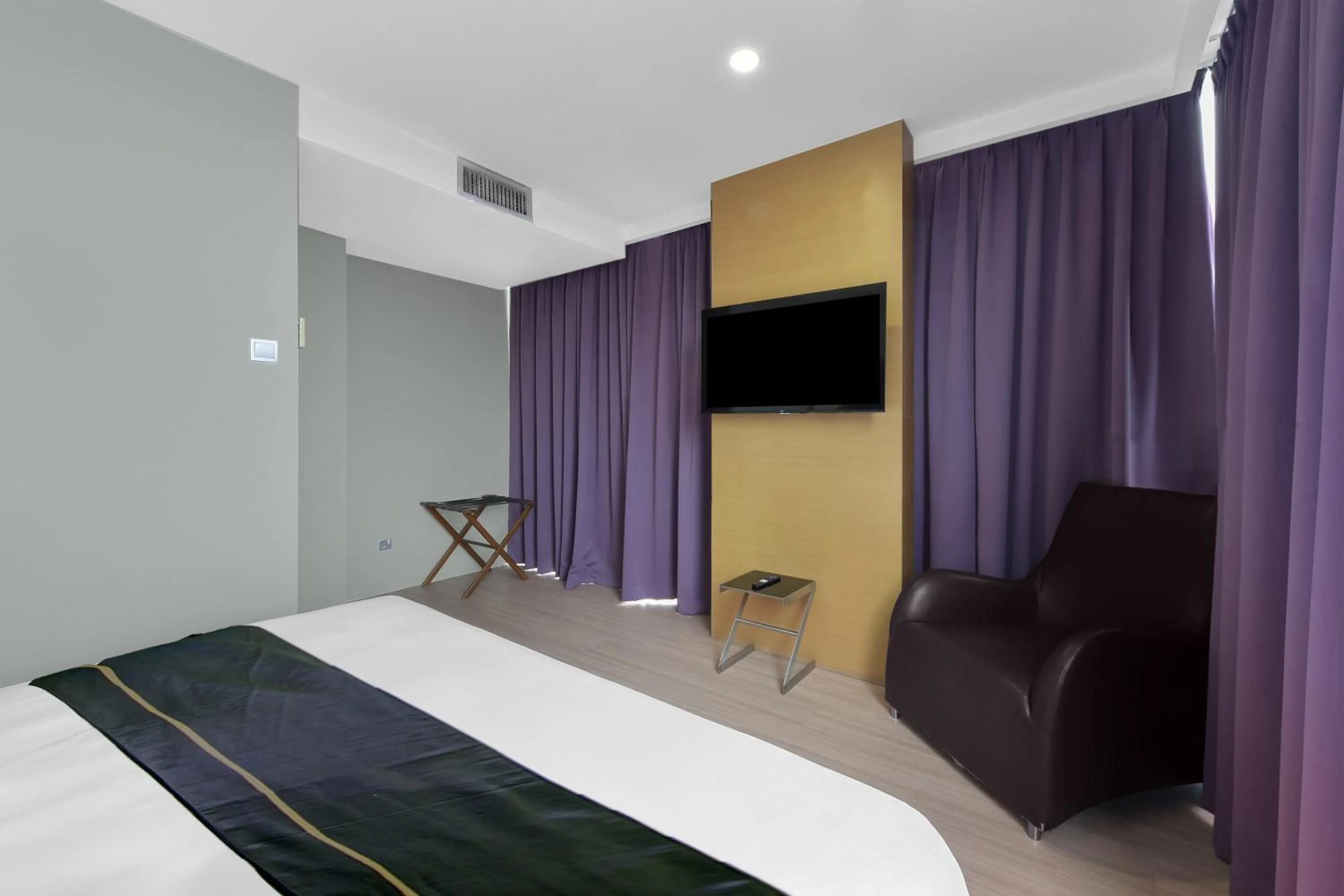 Bedroom, Bed in Sunday Hotel Subang