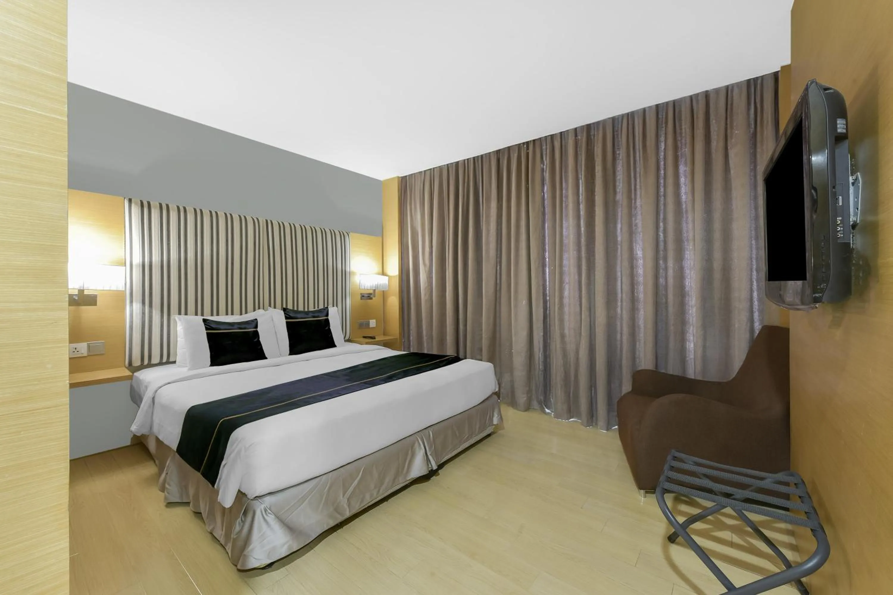 Bed in Sunday Hotel Subang