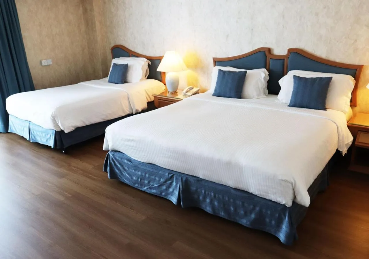 Bedroom, Bed in Grand Palace Hotel