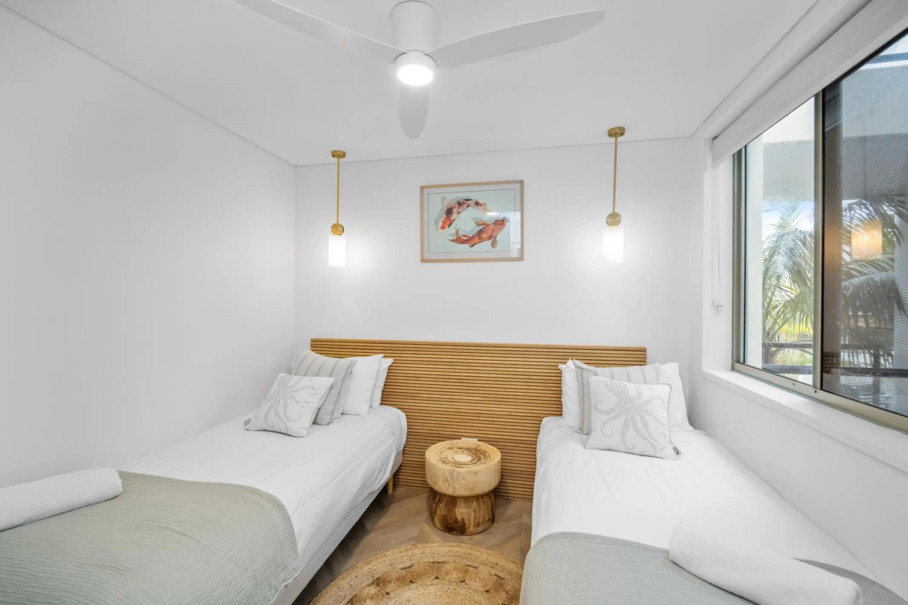 Bed in Bay Royal Apartments