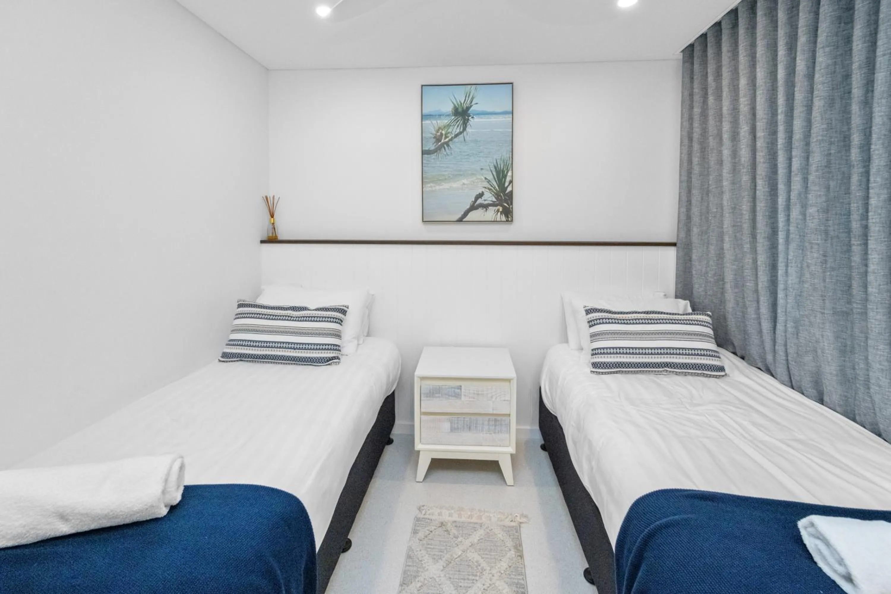 Bedroom, Bed in Bay Royal Apartments