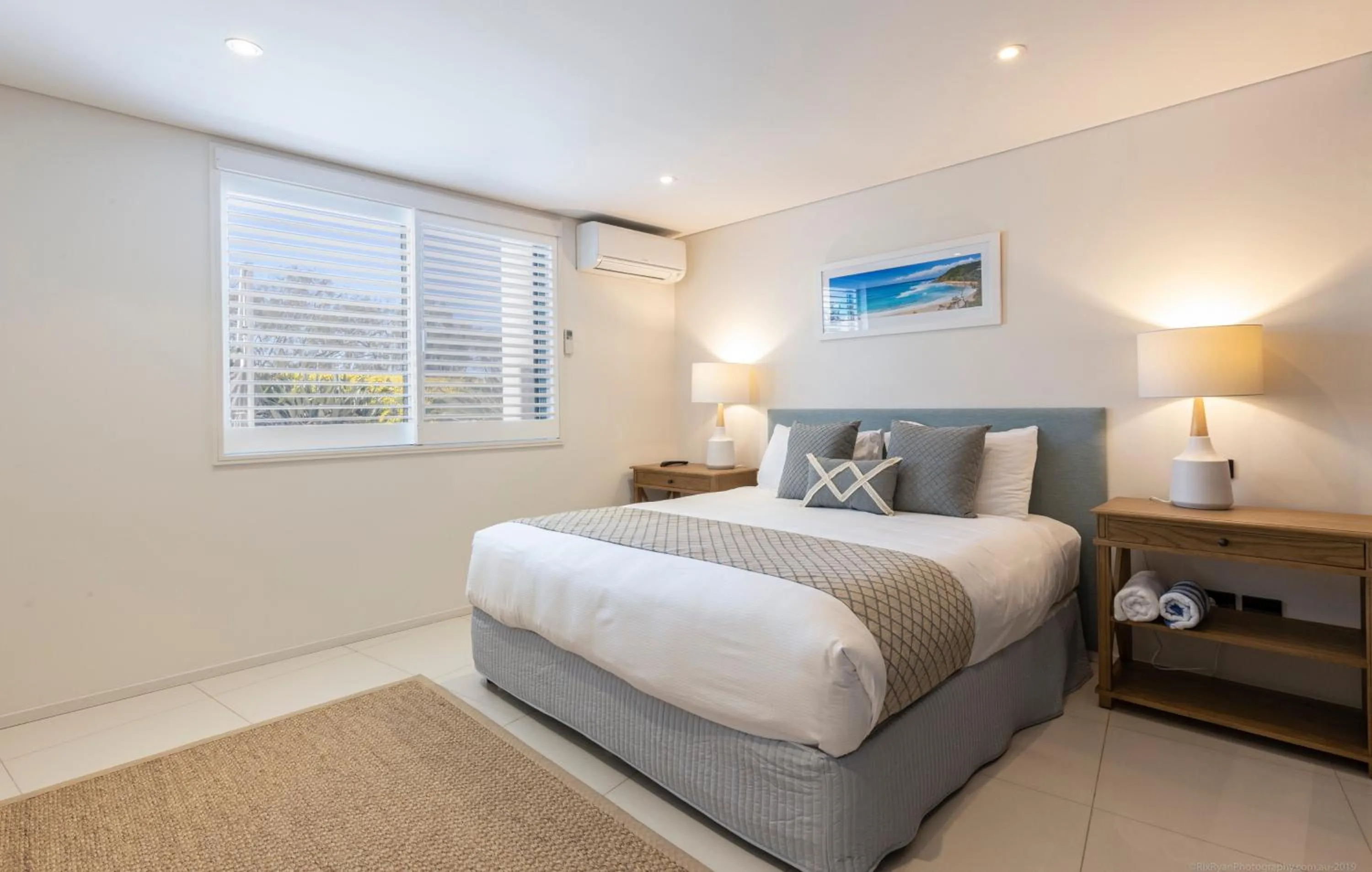 Bedroom, Bed in Bay Royal Apartments