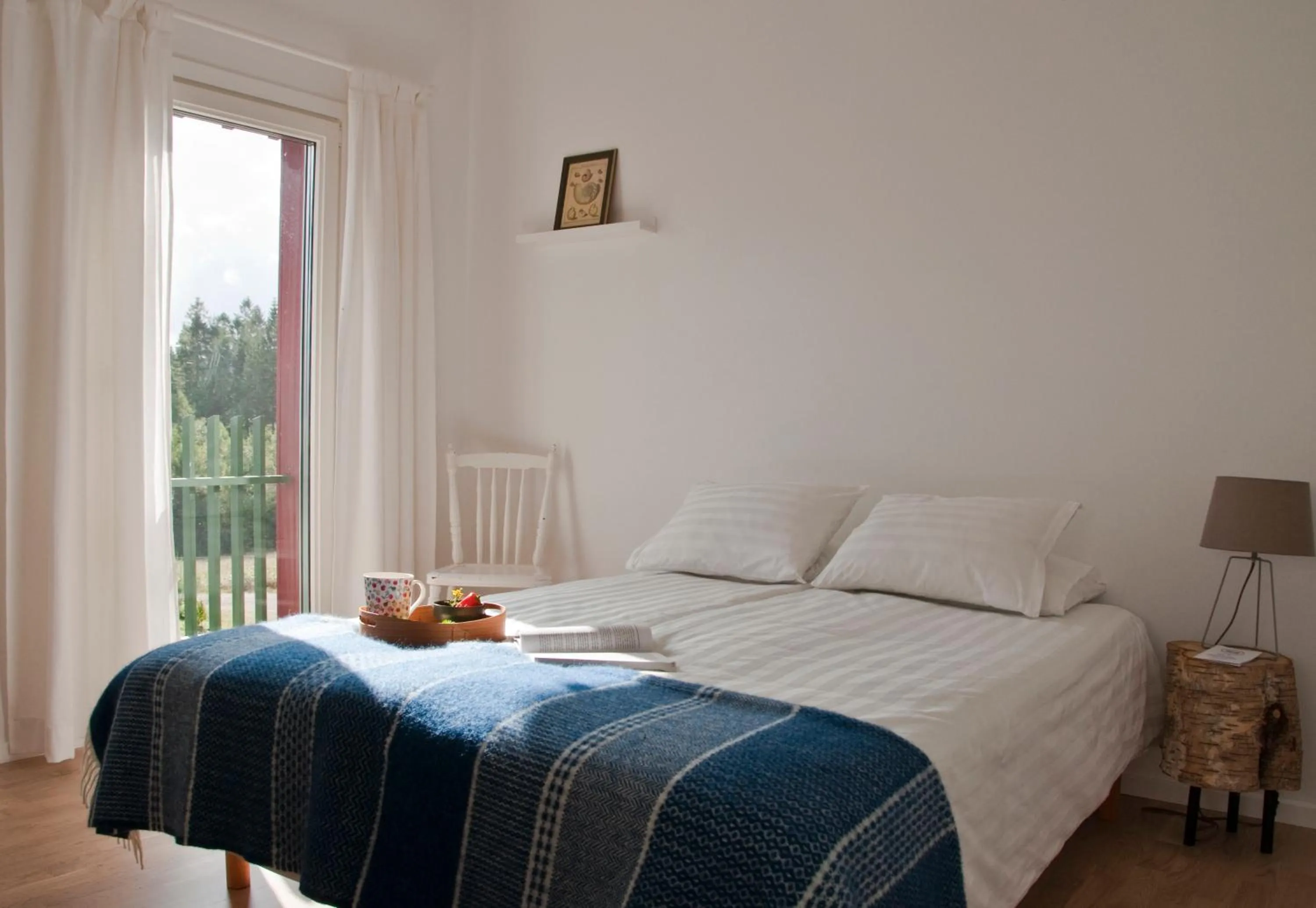 Bed in Escape to PaulssonPaleo