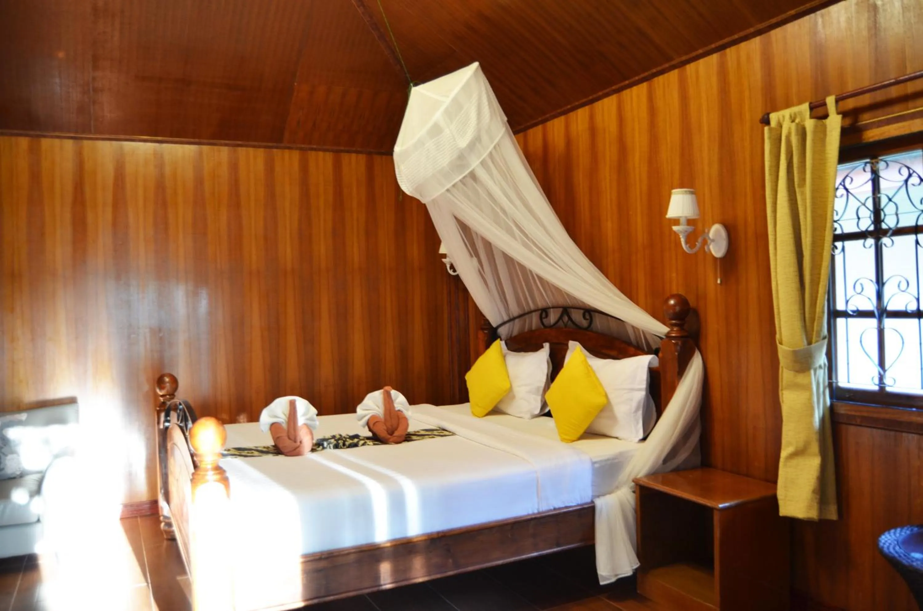 Photo of the whole room, Bed in Sayang Beach Resort Koh Lanta