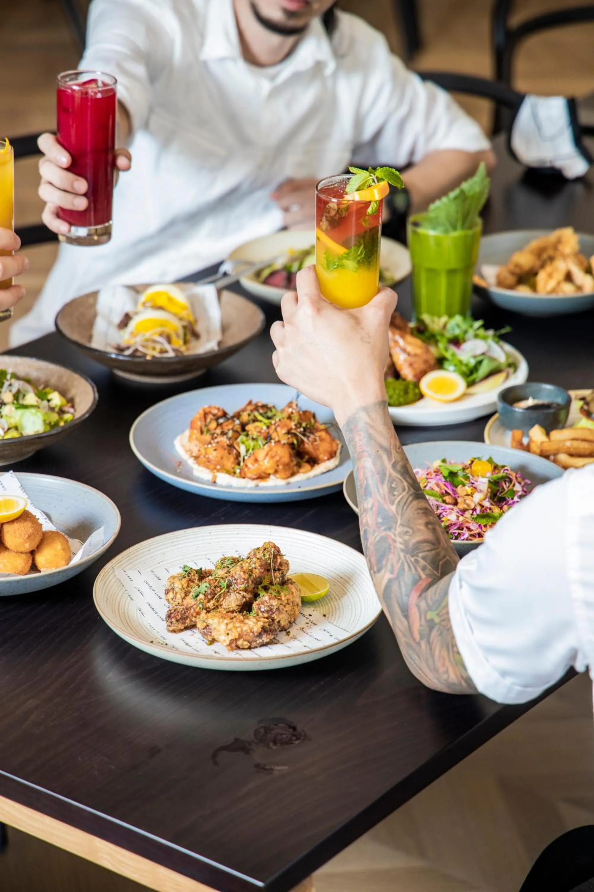 Restaurant/places to eat in Staybridge Suites Dubai Internet City by IHG