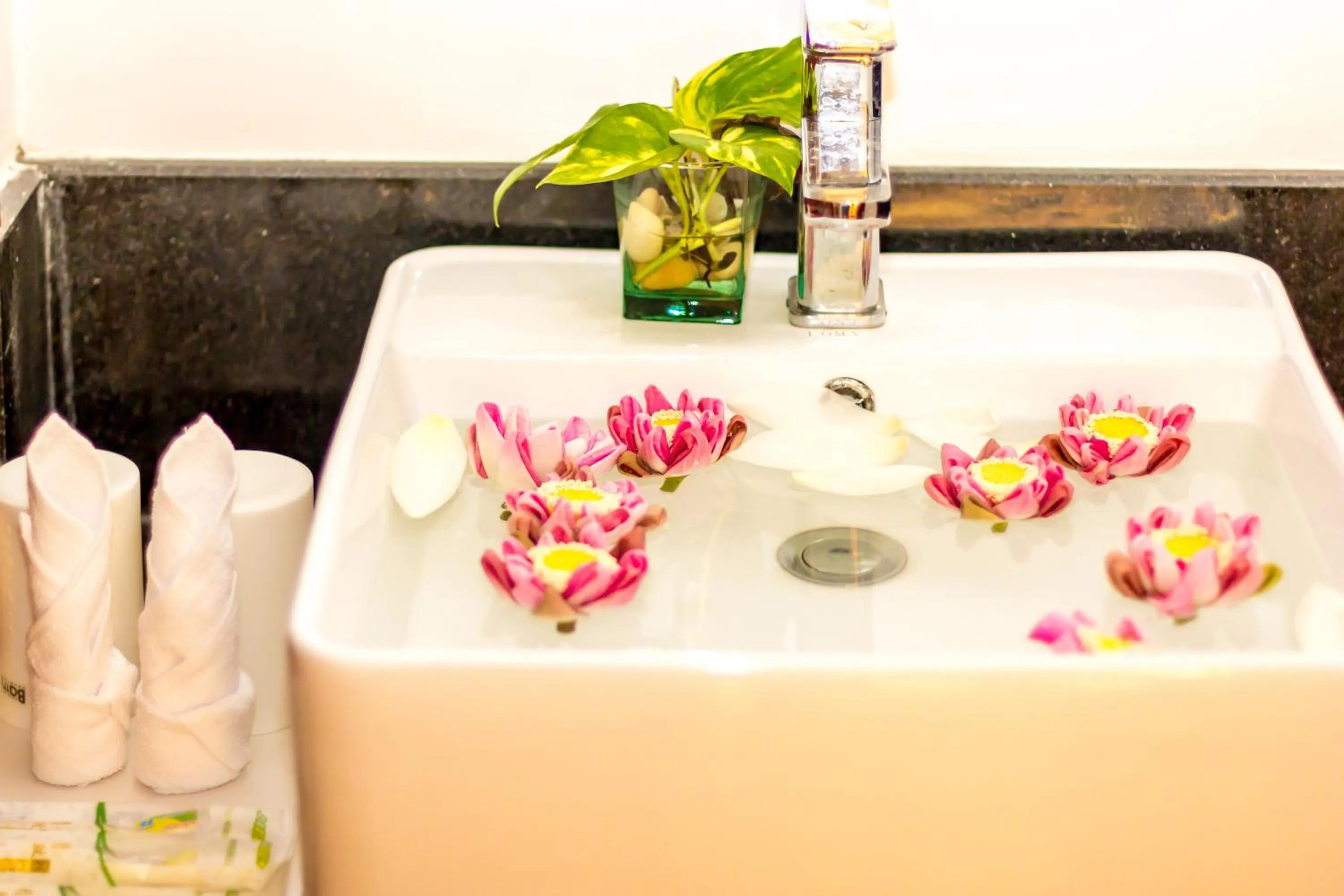 Bathroom in The Siem Reap Chilled Backpacker