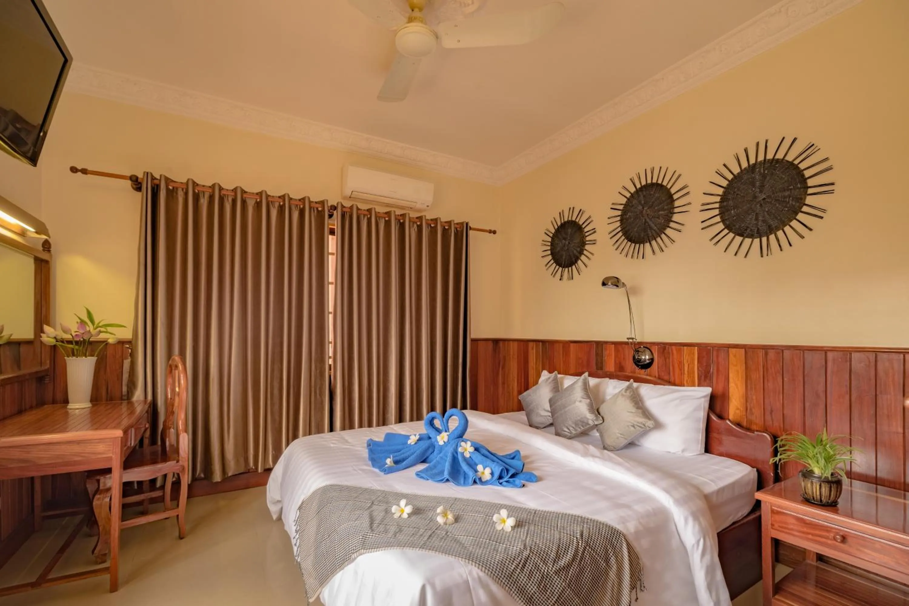 Photo of the whole room, Bed in The Siem Reap Chilled Backpacker