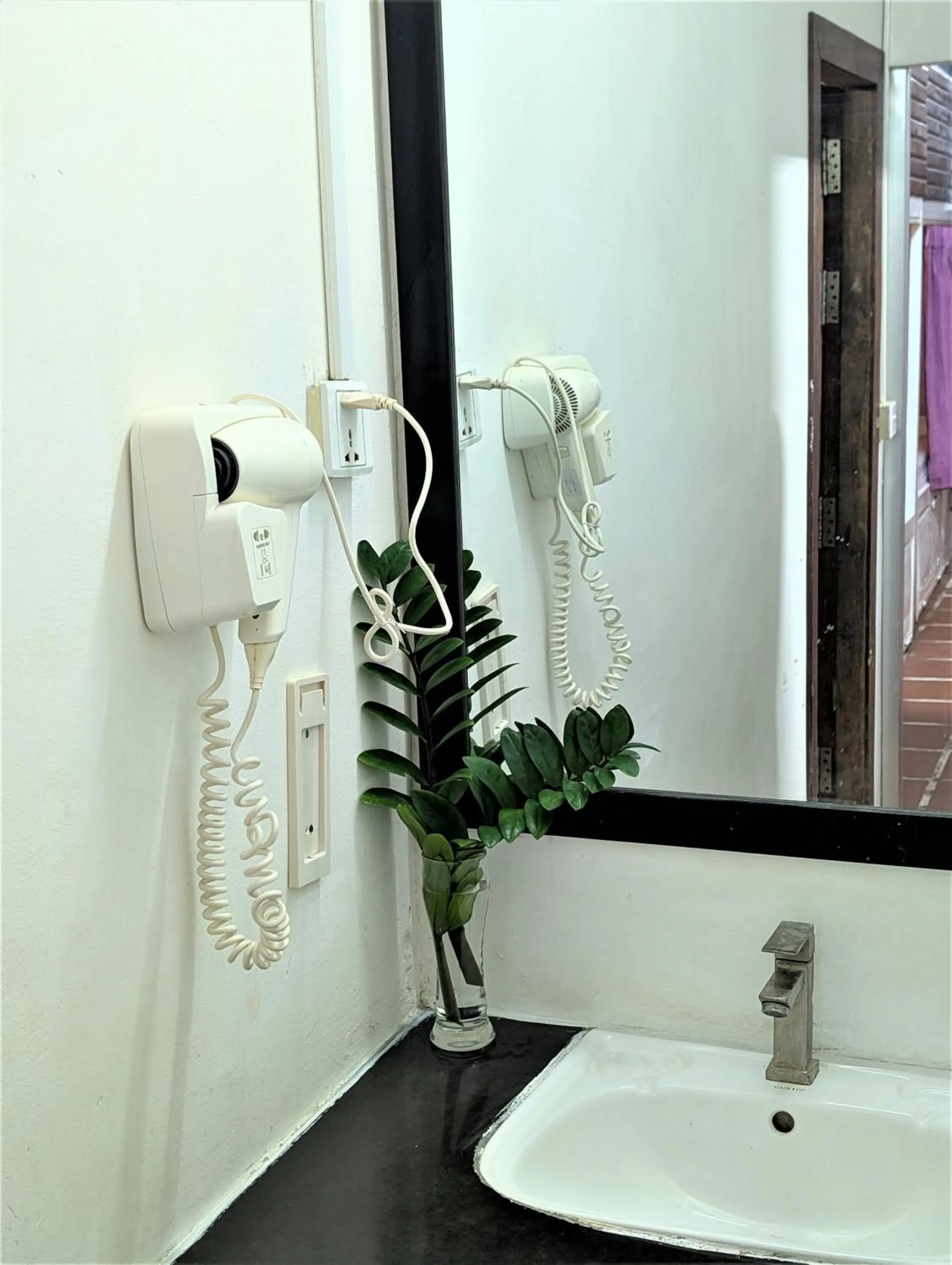 Bathroom in The Siem Reap Chilled Backpacker